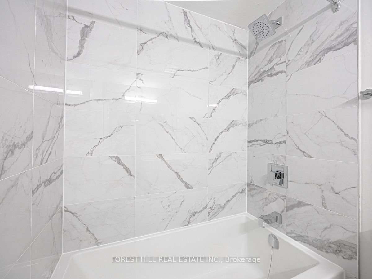 #504 - 131 Bloor Street Property Photo 19