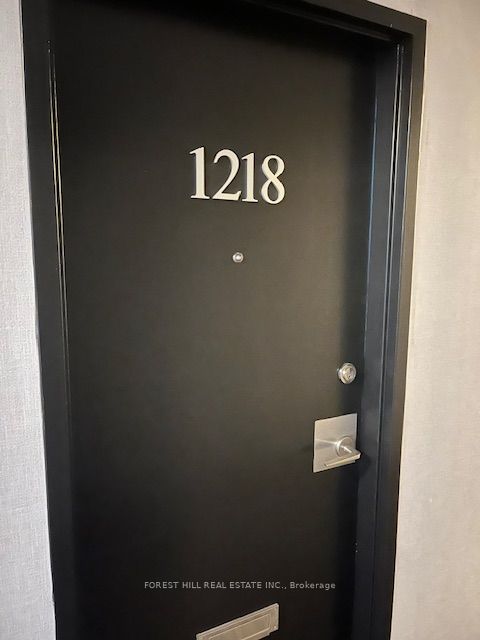 #1218 - 131 Bloor Street Property Photo 8