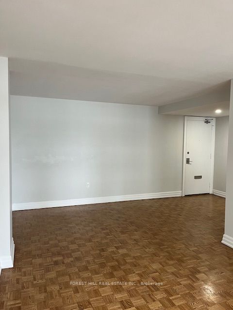 #1218 - 131 Bloor Street Property Photo 10