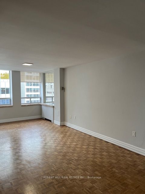 #1218 - 131 Bloor Street Property Photo 11