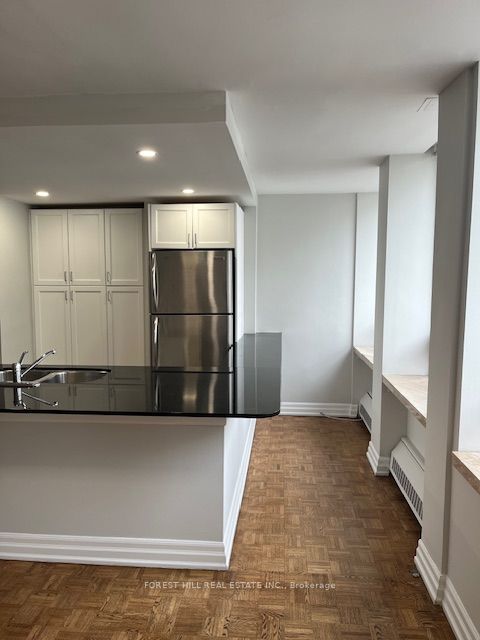 #1218 - 131 Bloor Street Property Photo 14