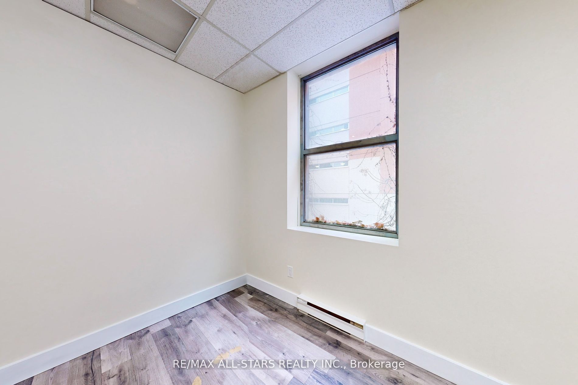 #304 - 66 Gerrard Street Property Photo 7