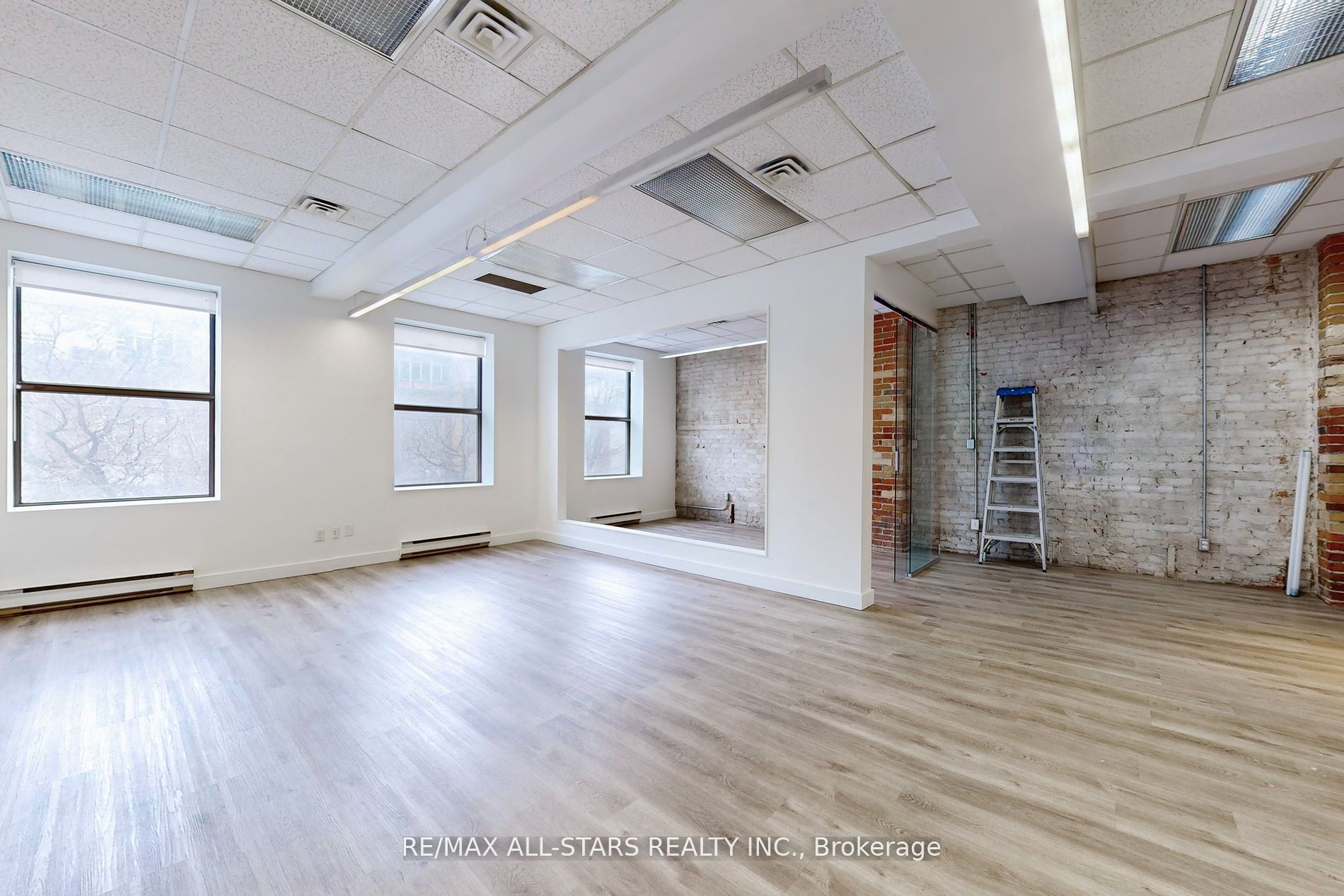 #202 - 66 Gerrard Street Property Photo 6