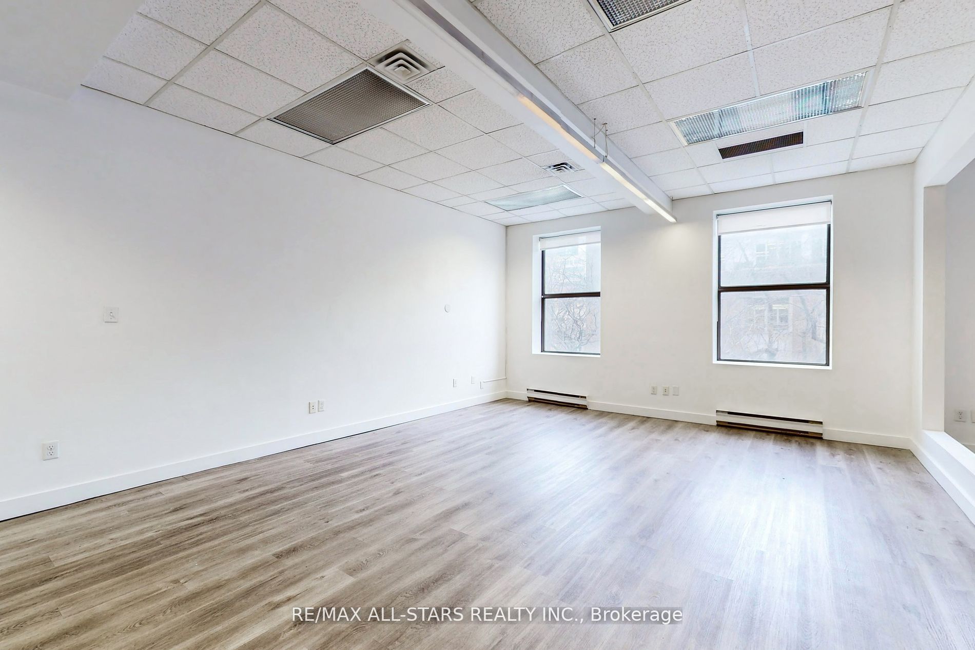 #202 - 66 Gerrard Street Property Photo 7