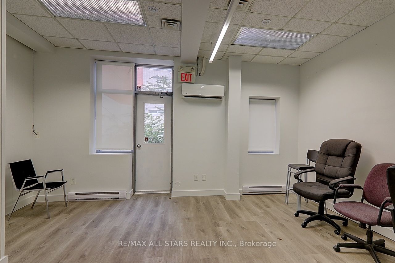 #202 - 66 Gerrard Street Property Photo 13