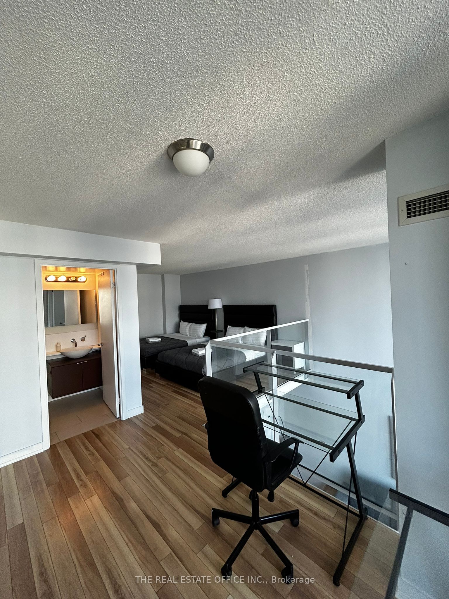 15 Fort York Boulevard 2808 Property Photo 12