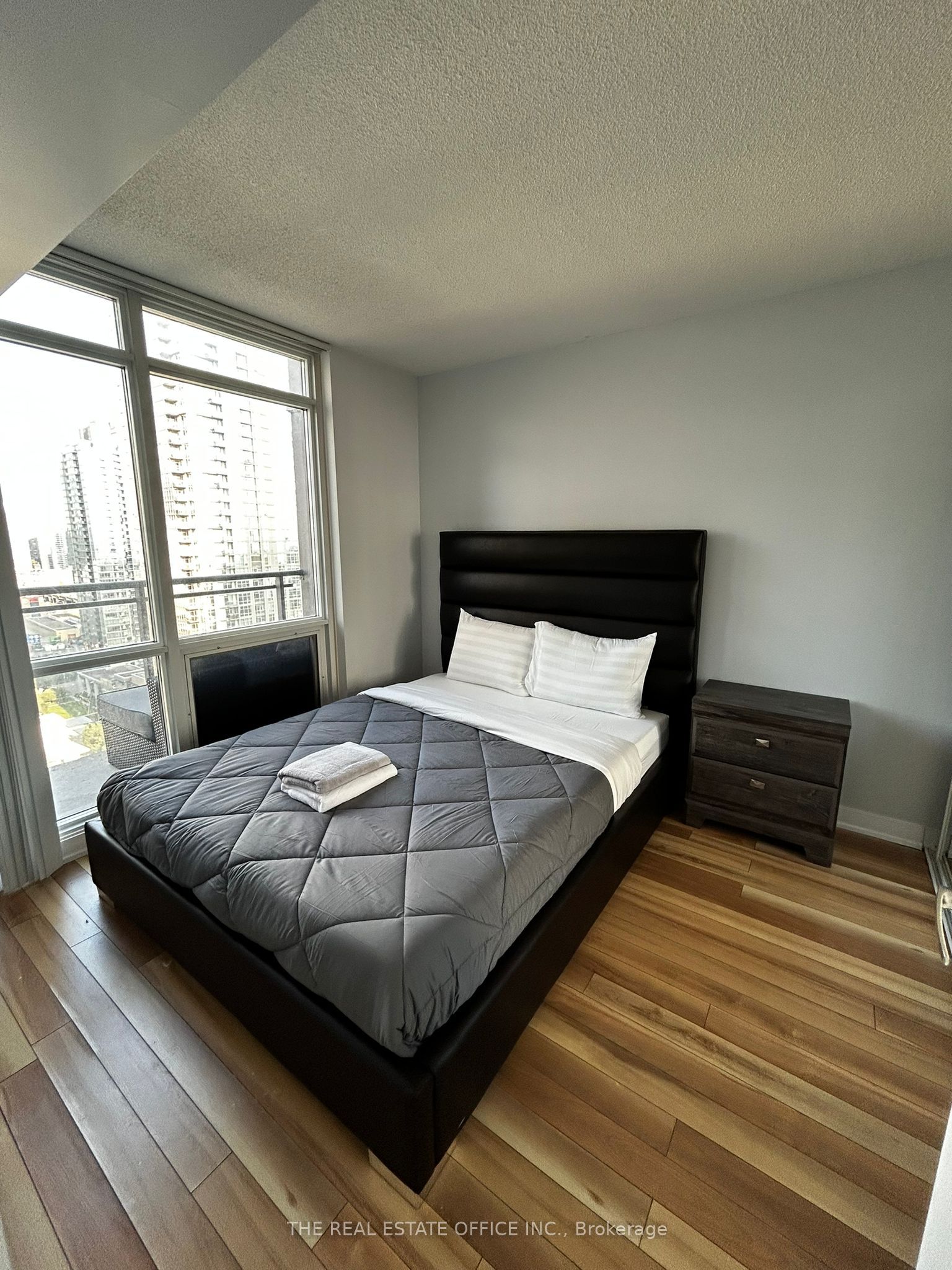 15 Fort York Boulevard 2808 Property Photo 13