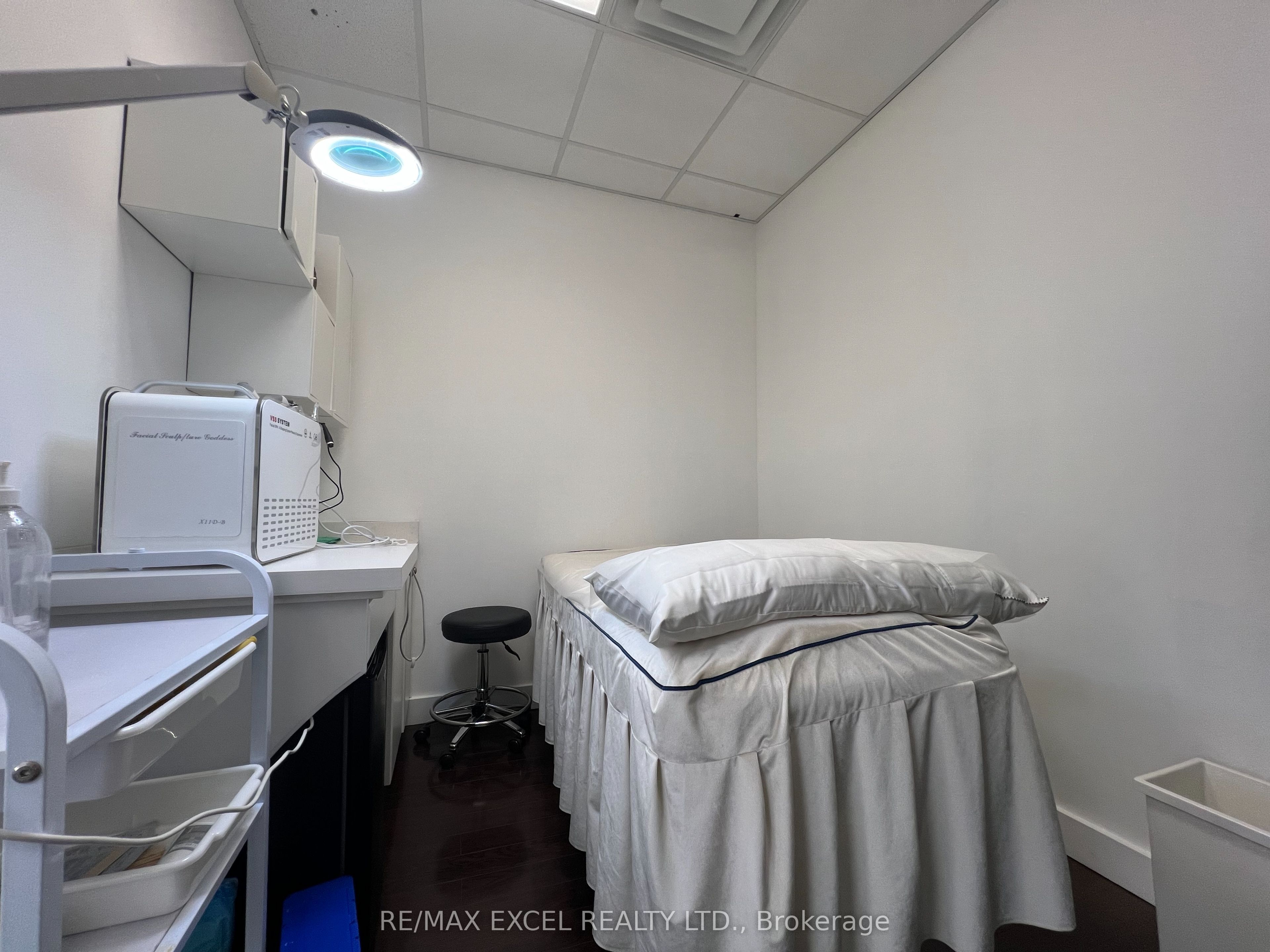 #200 - 491 Church Street Property Photo 7