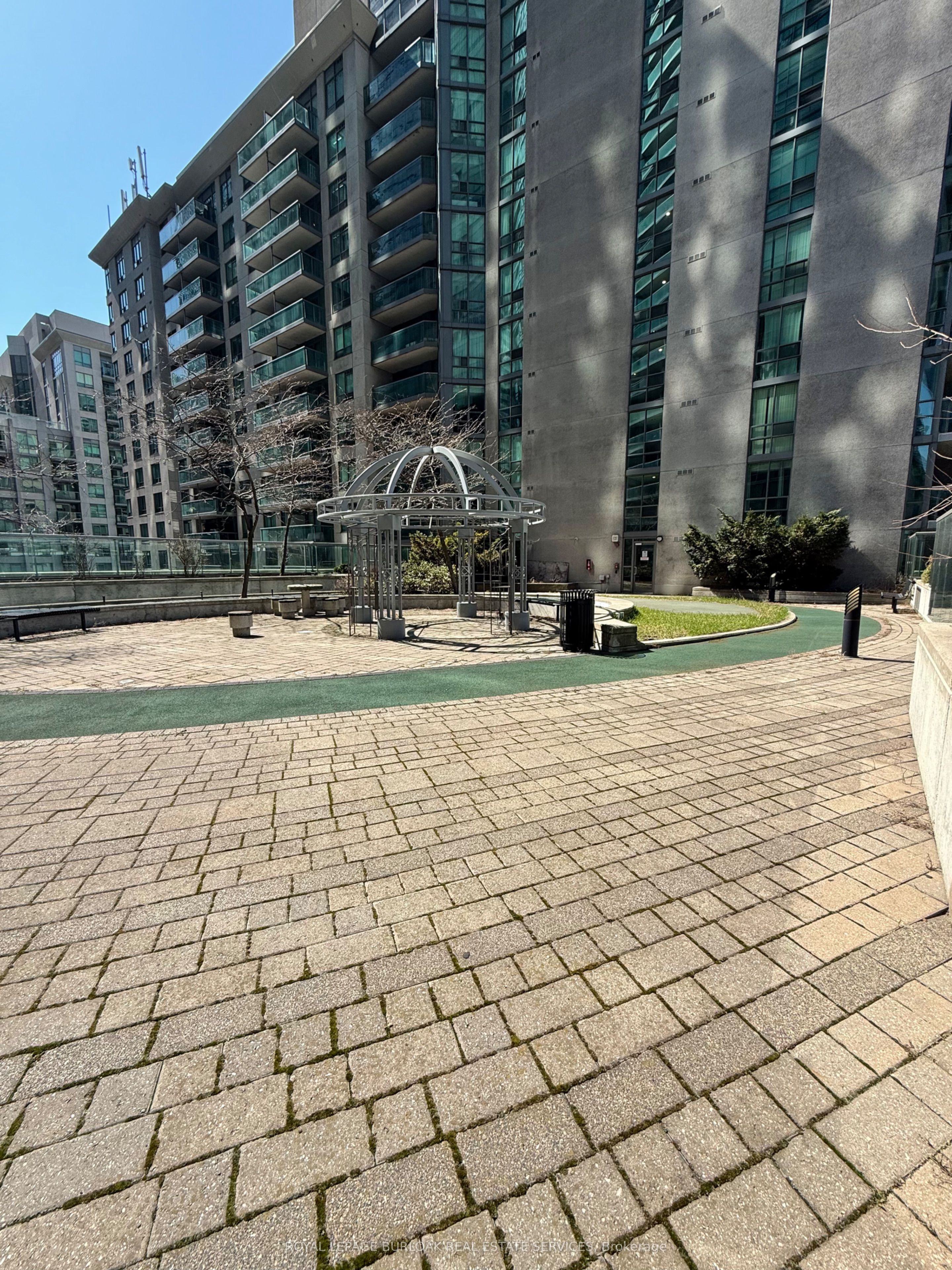 #709 - 30 Grand Trunk Crescent Property Photo 35