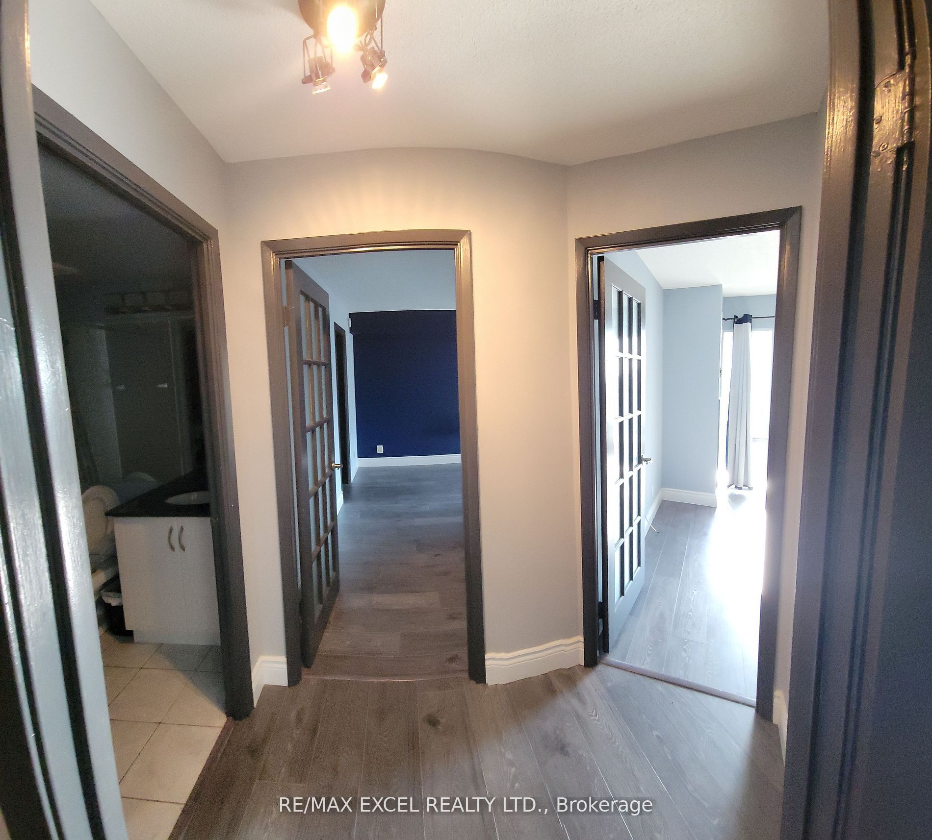 #ph03 - 717 Bay Street Property Photo 5