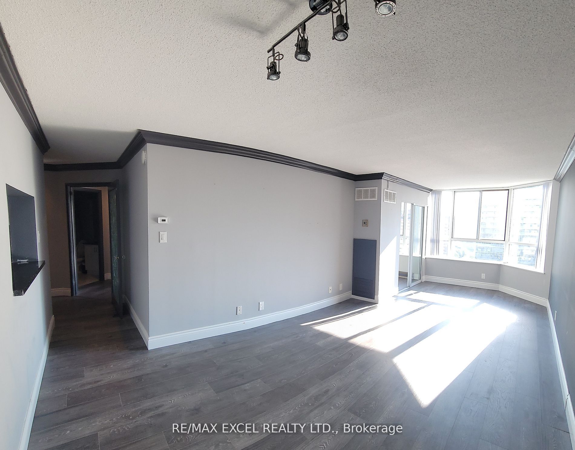 #ph03 - 717 Bay Street Property Photo 7