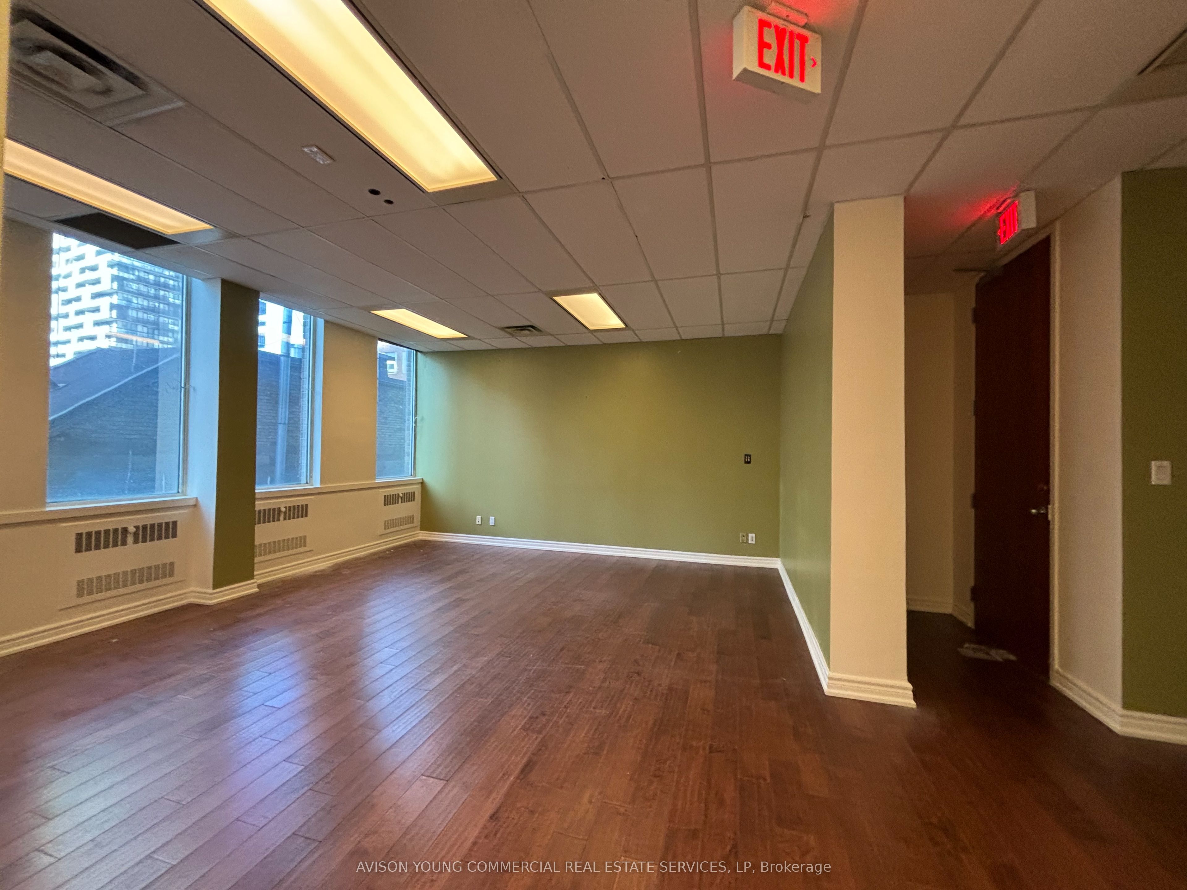 #502 - 55 Eglinton Avenue Property Photo 1