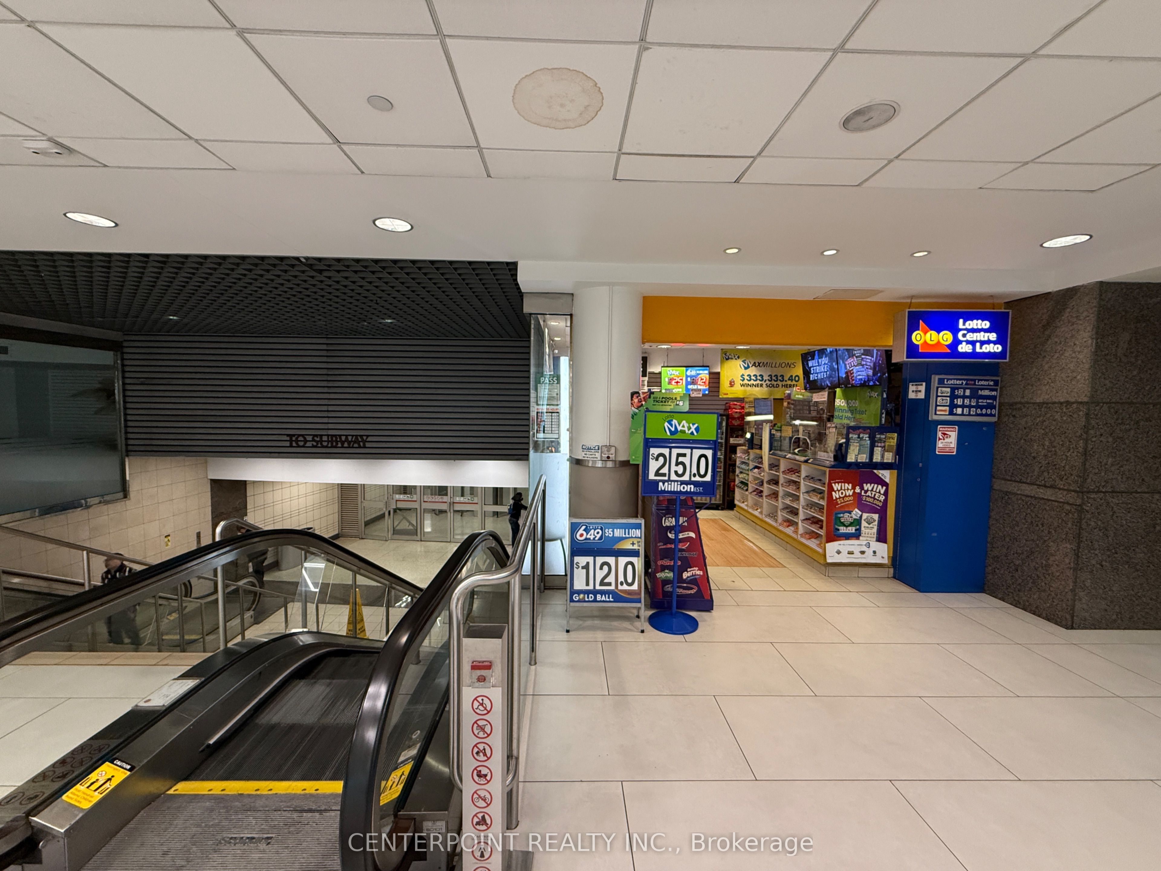 #c-1 - 5150 Yonge Street Property Photo 2