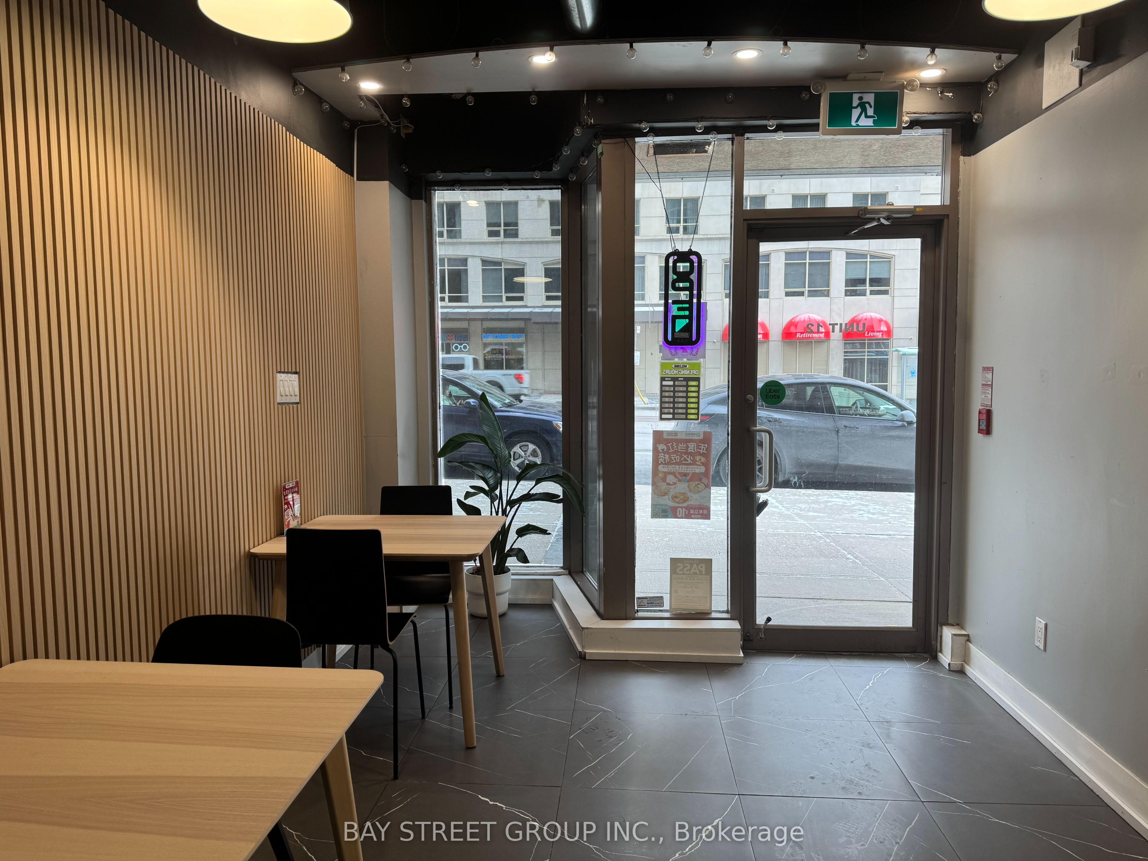 ##12 - 5418 Yonge Street Property Photo 3