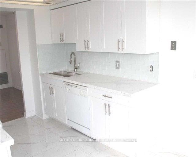 #909 - 1121 Steeles Avenue Property Photo 1