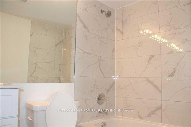 #909 - 1121 Steeles Avenue Property Photo 10