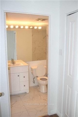 #909 - 1121 Steeles Avenue Property Photo 11