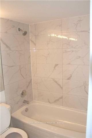 #909 - 1121 Steeles Avenue Property Photo 14
