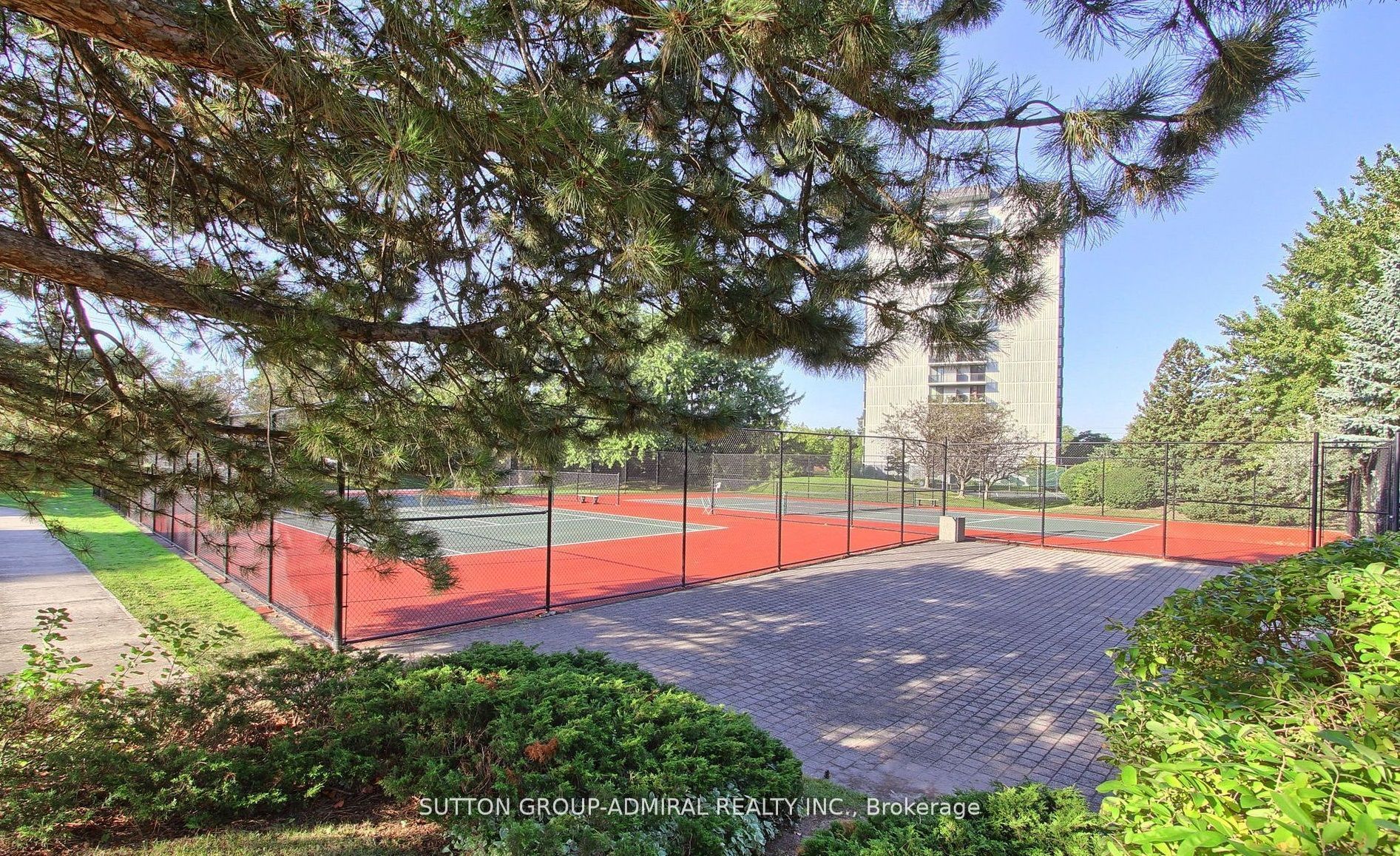 #909 - 1121 Steeles Avenue Property Photo 18