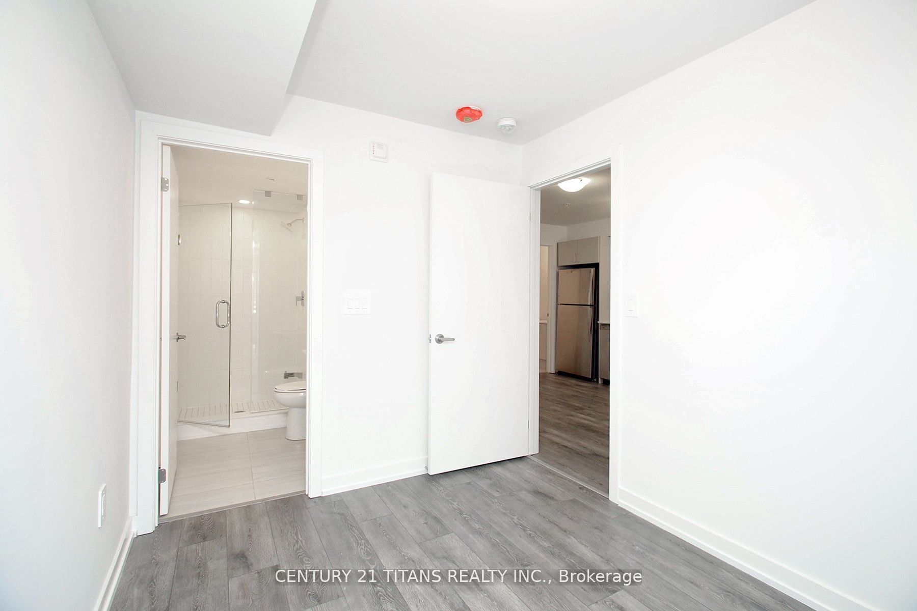 #a110 - 1650 Victoria Park Avenue Property Photo 26