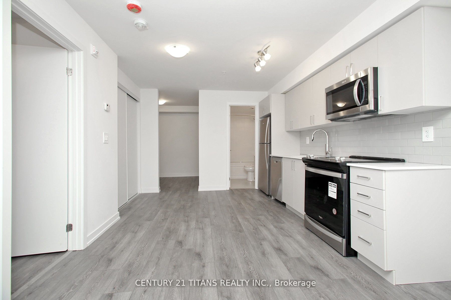 #a110 - 1650 Victoria Park Avenue Property Photo 35