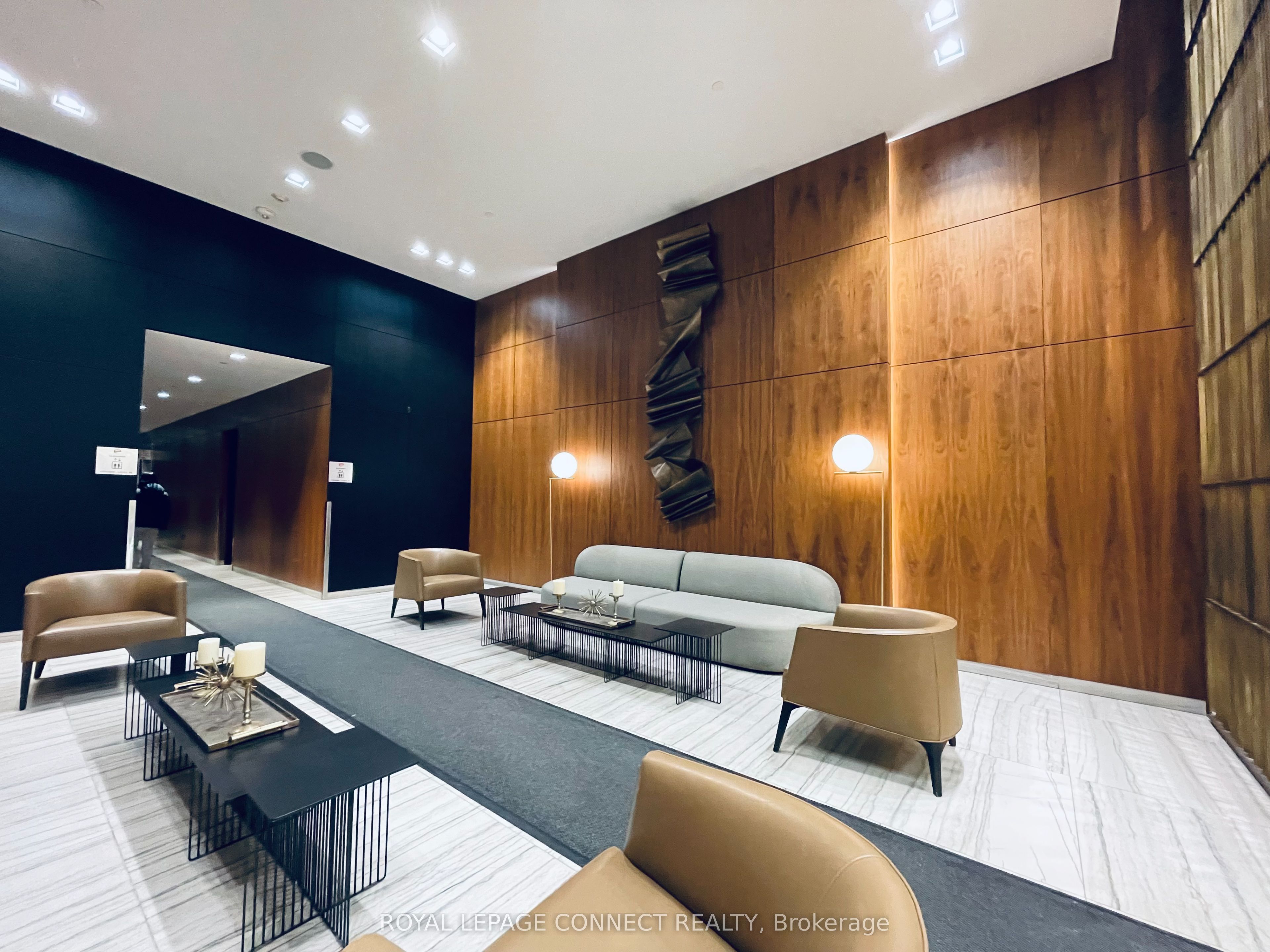 #4708 - 8 Eglinton Avenue Property Photo 8