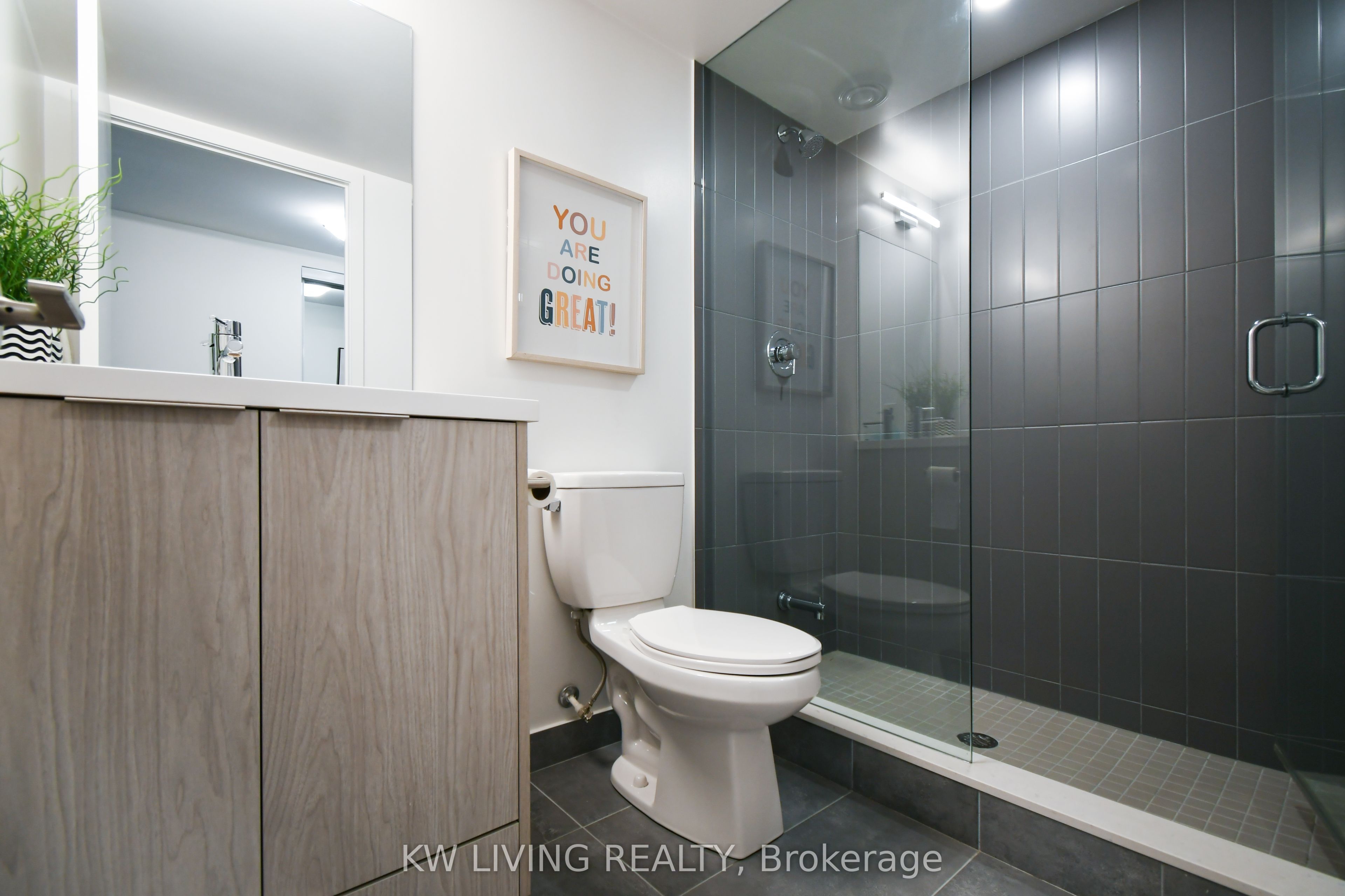 #2506 - 60 Shuter Street Property Photo 3