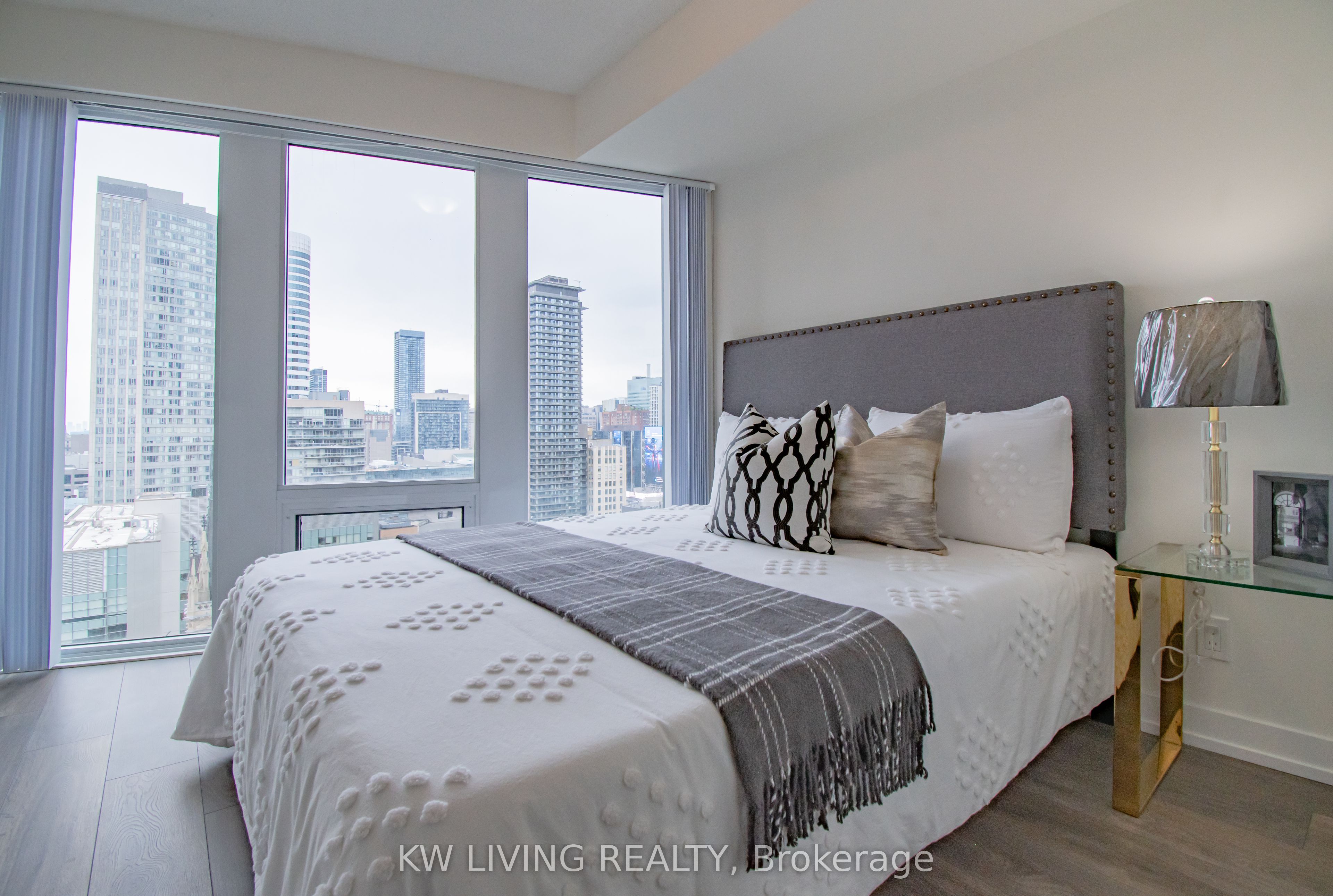 #2506 - 60 Shuter Street Property Photo 15