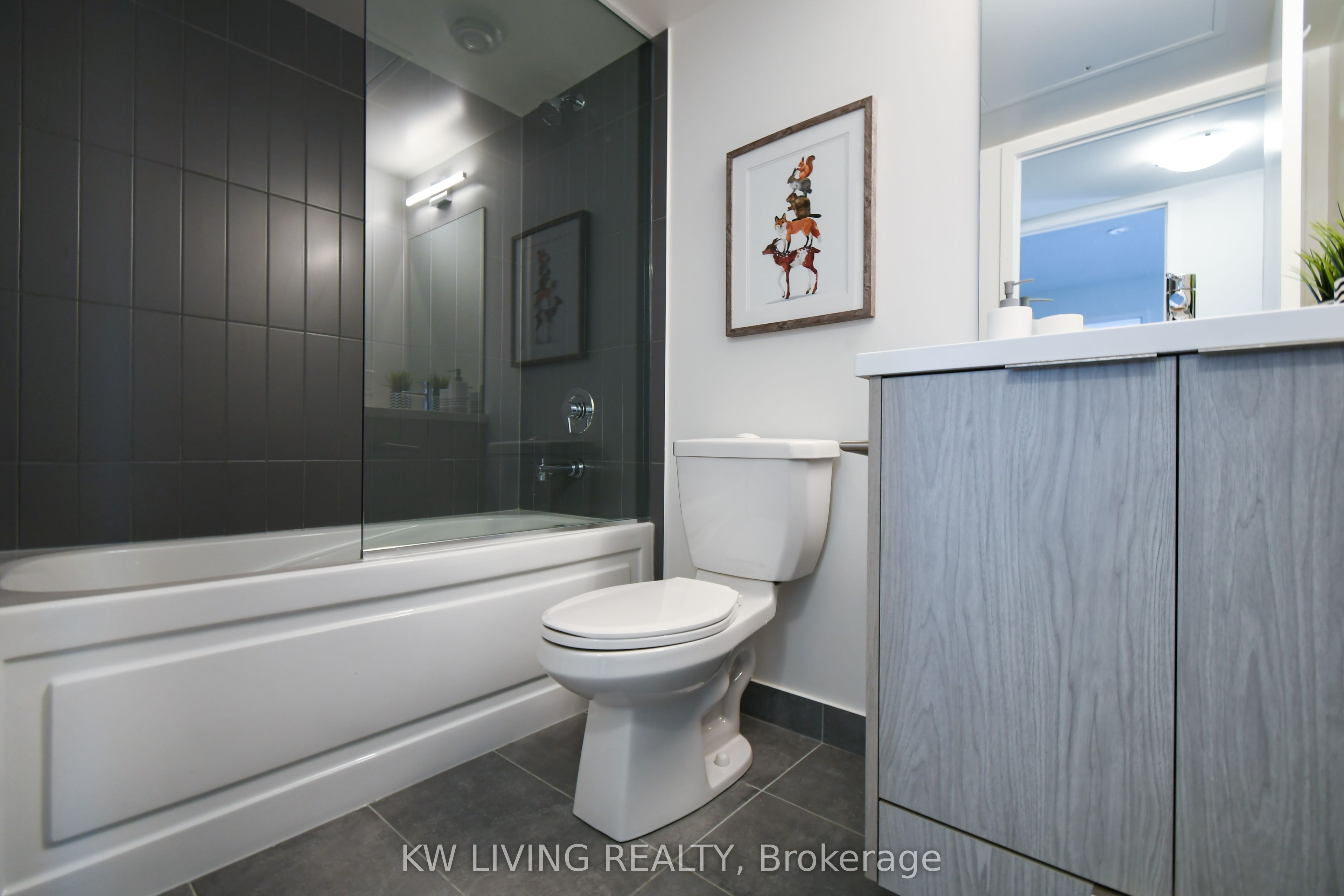 #2506 - 60 Shuter Street Property Photo 17