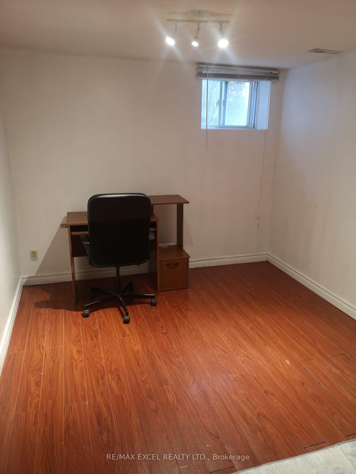353 Goldenwood Road Bsmt Property Photo 1