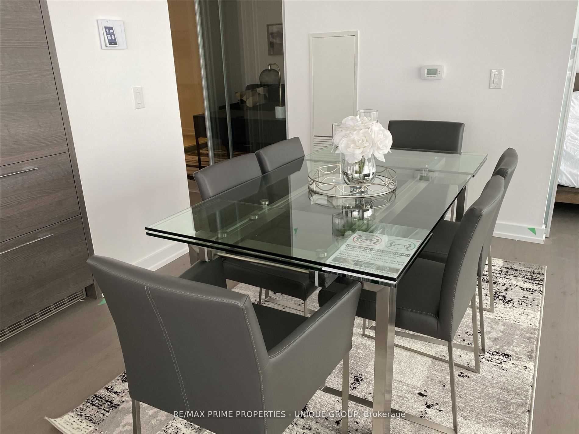 #5002 - 488 University Avenue Property Photo 7