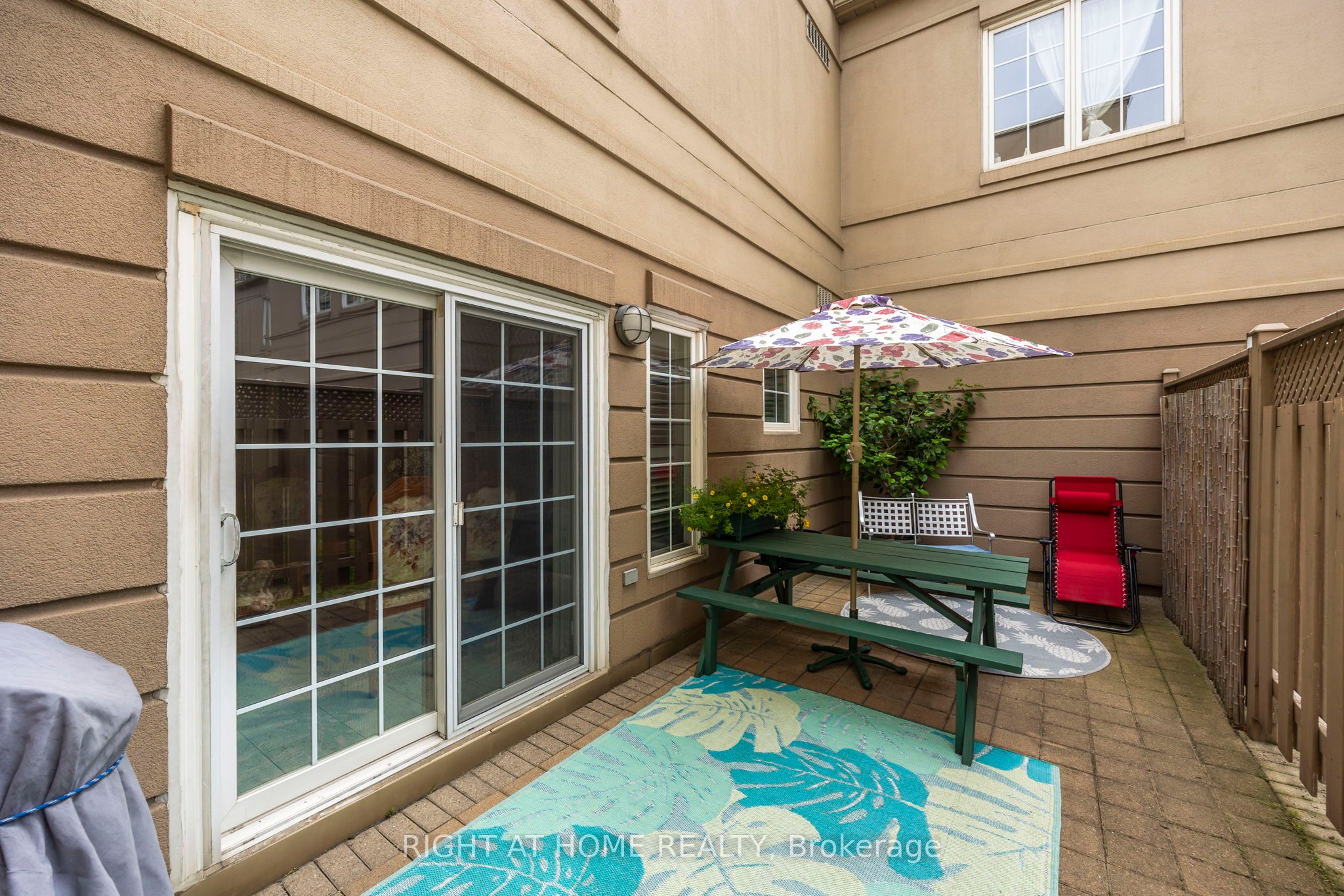 #th15 - 8 Rean Drive Property Photo 23