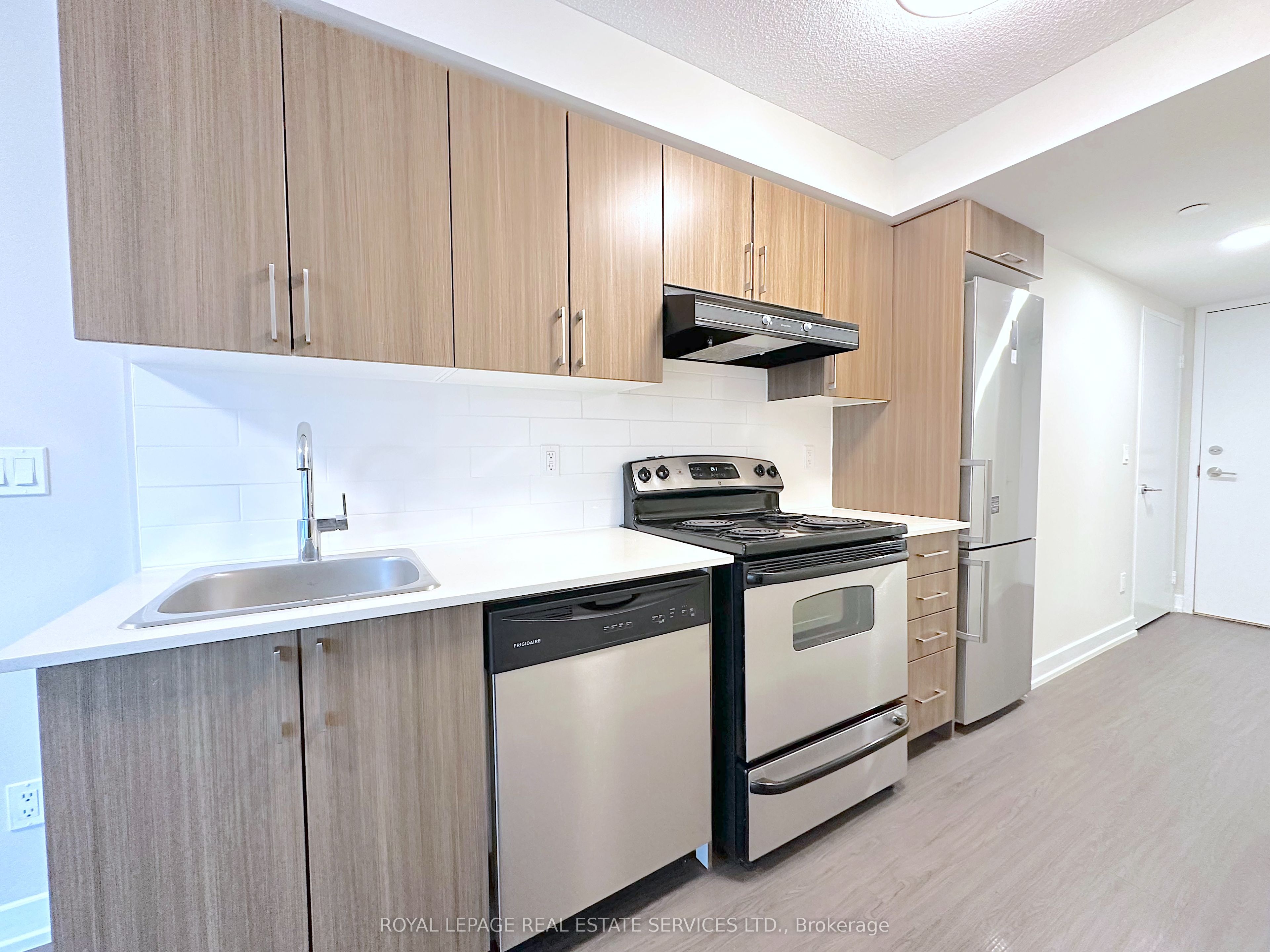 #1501 - 561 Sherbourne Street Property Photo 2