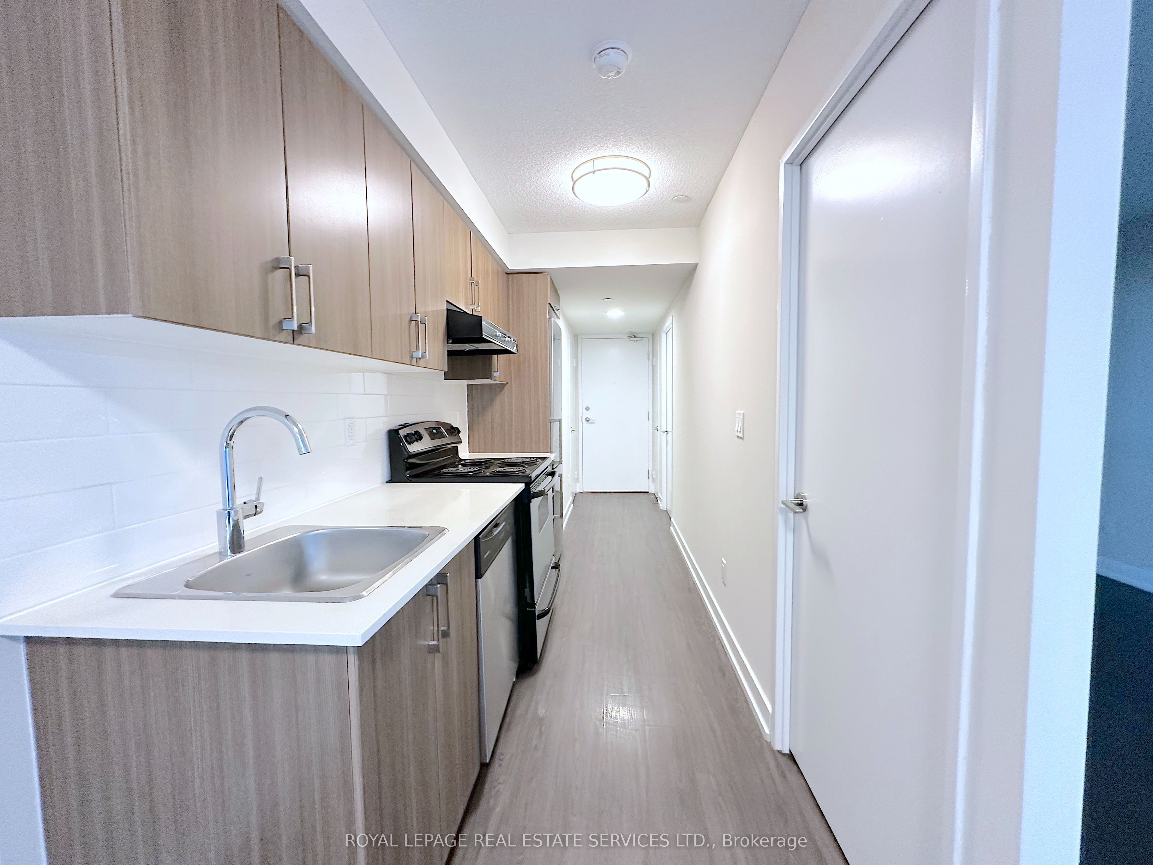 #1501 - 561 Sherbourne Street Property Photo 3