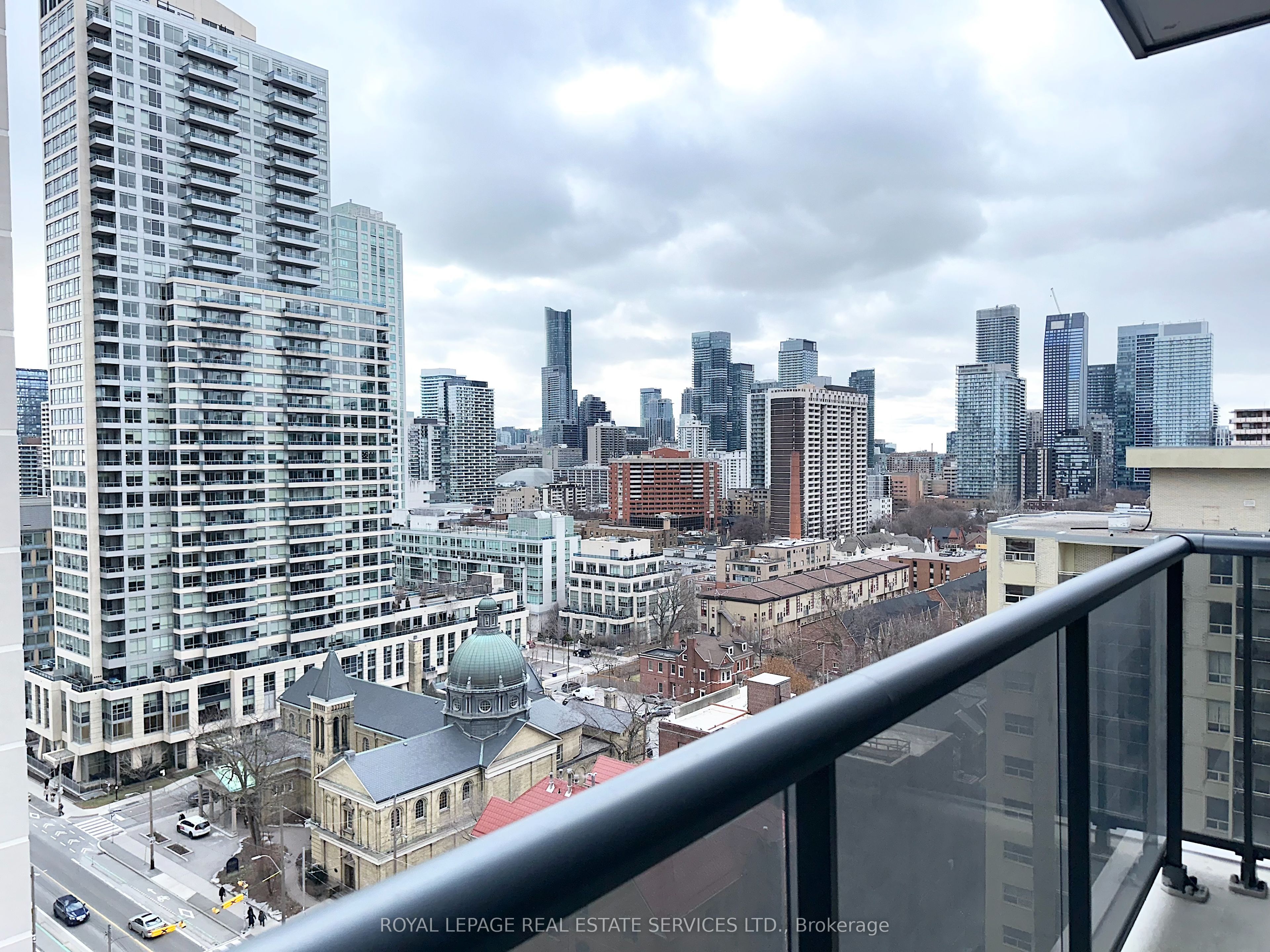 #1501 - 561 Sherbourne Street Property Photo 7