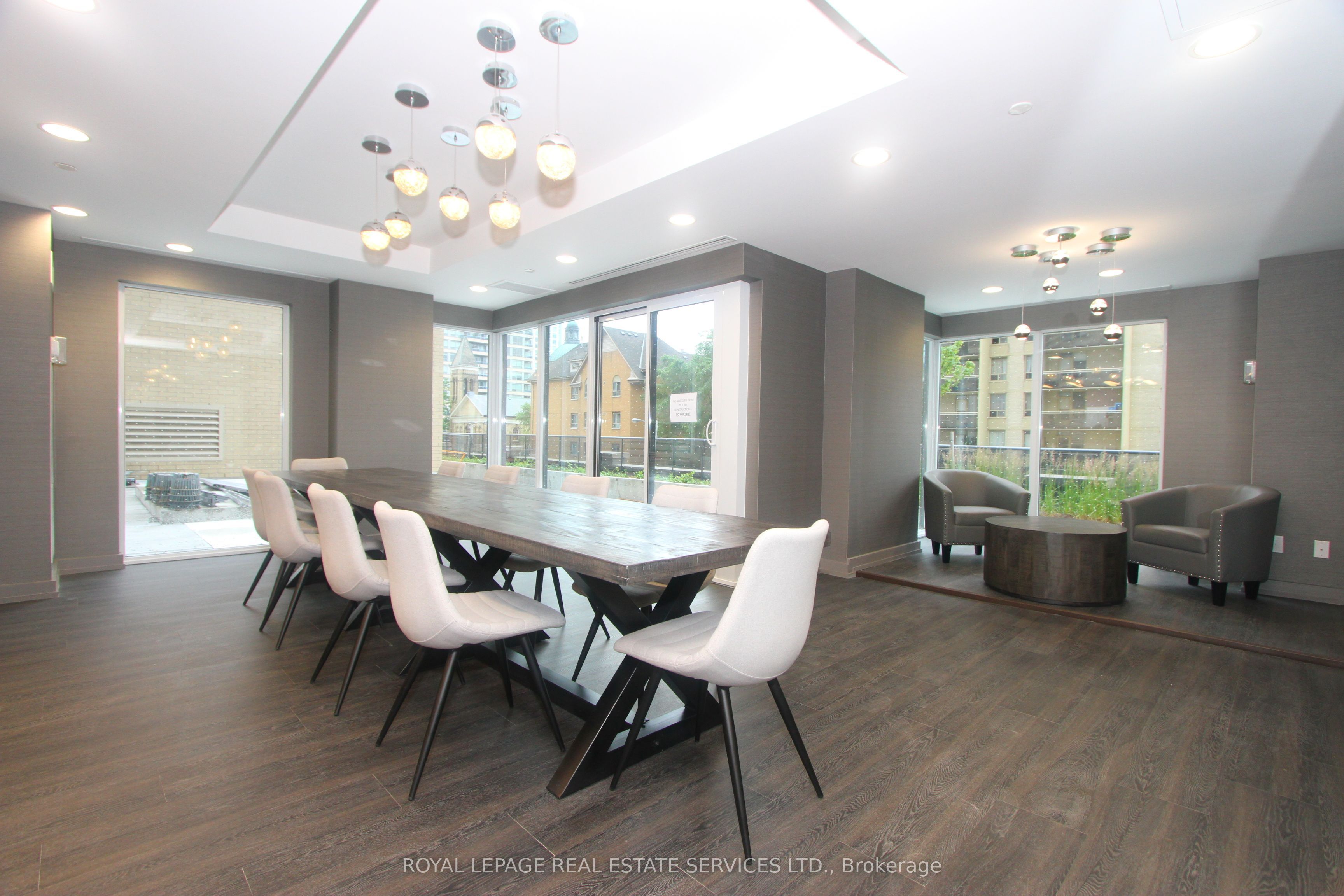 #1501 - 561 Sherbourne Street Property Photo 13
