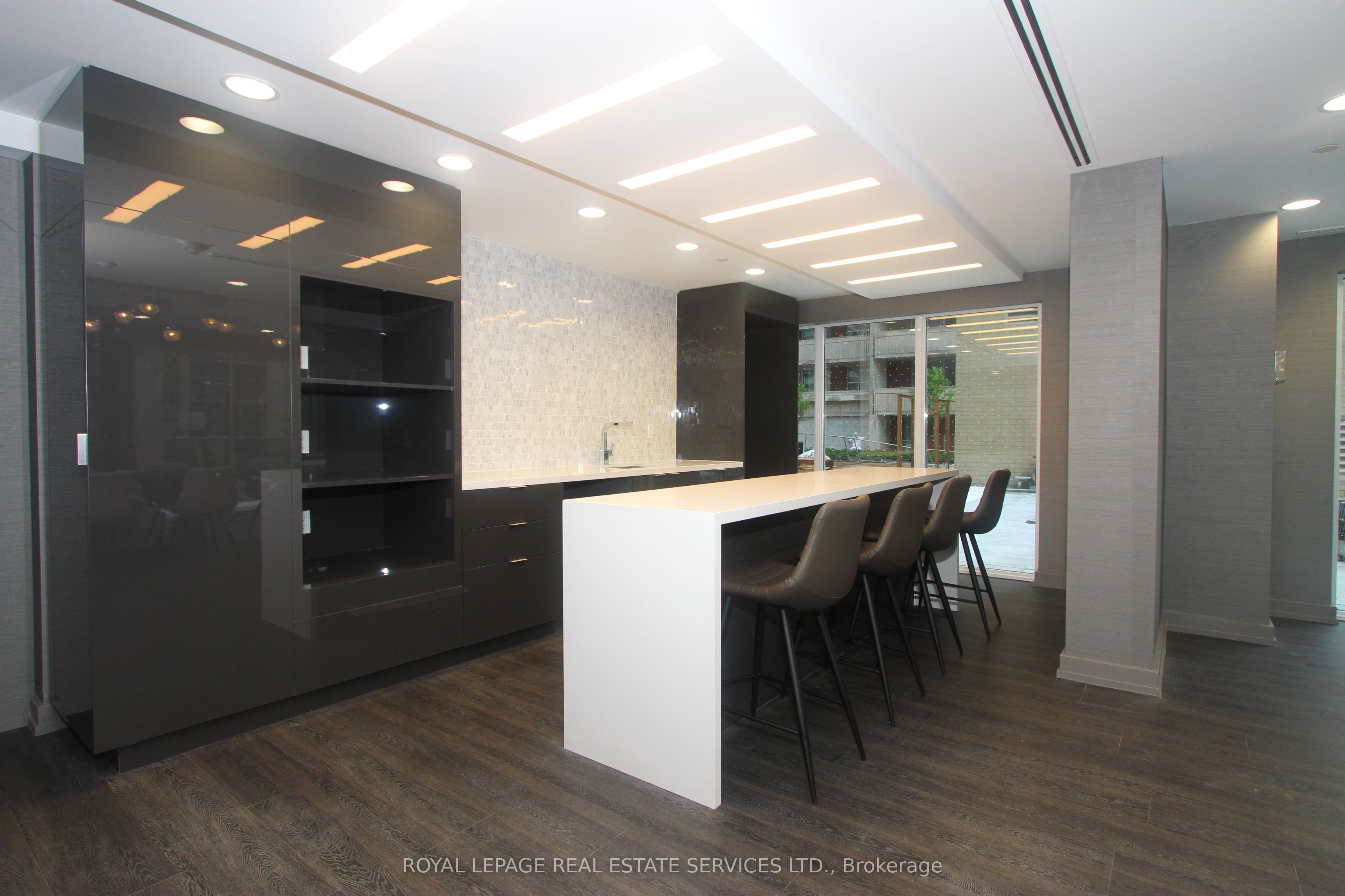 #1501 - 561 Sherbourne Street Property Photo 14