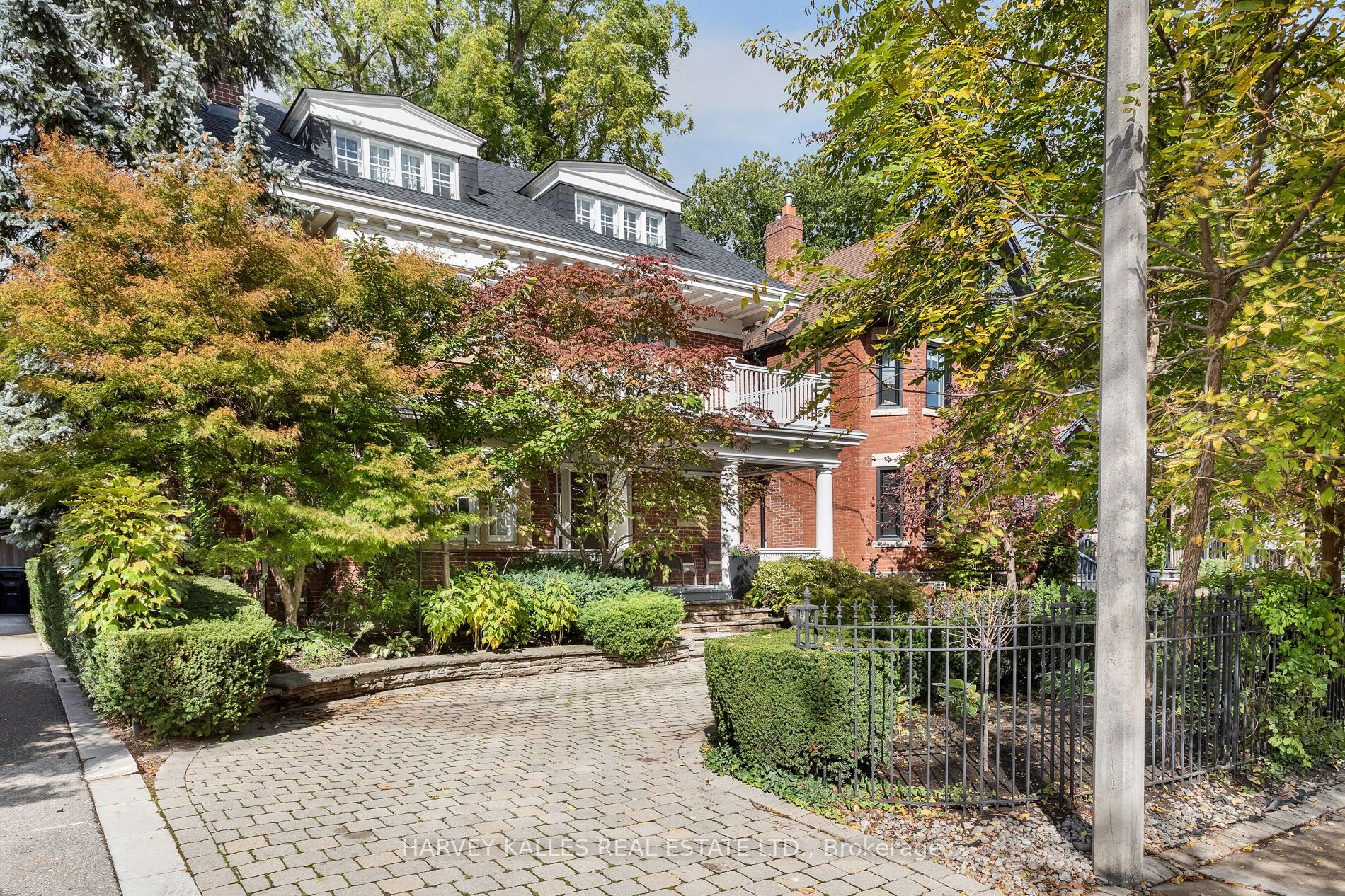 8 Binscarth Road Property Photo 2