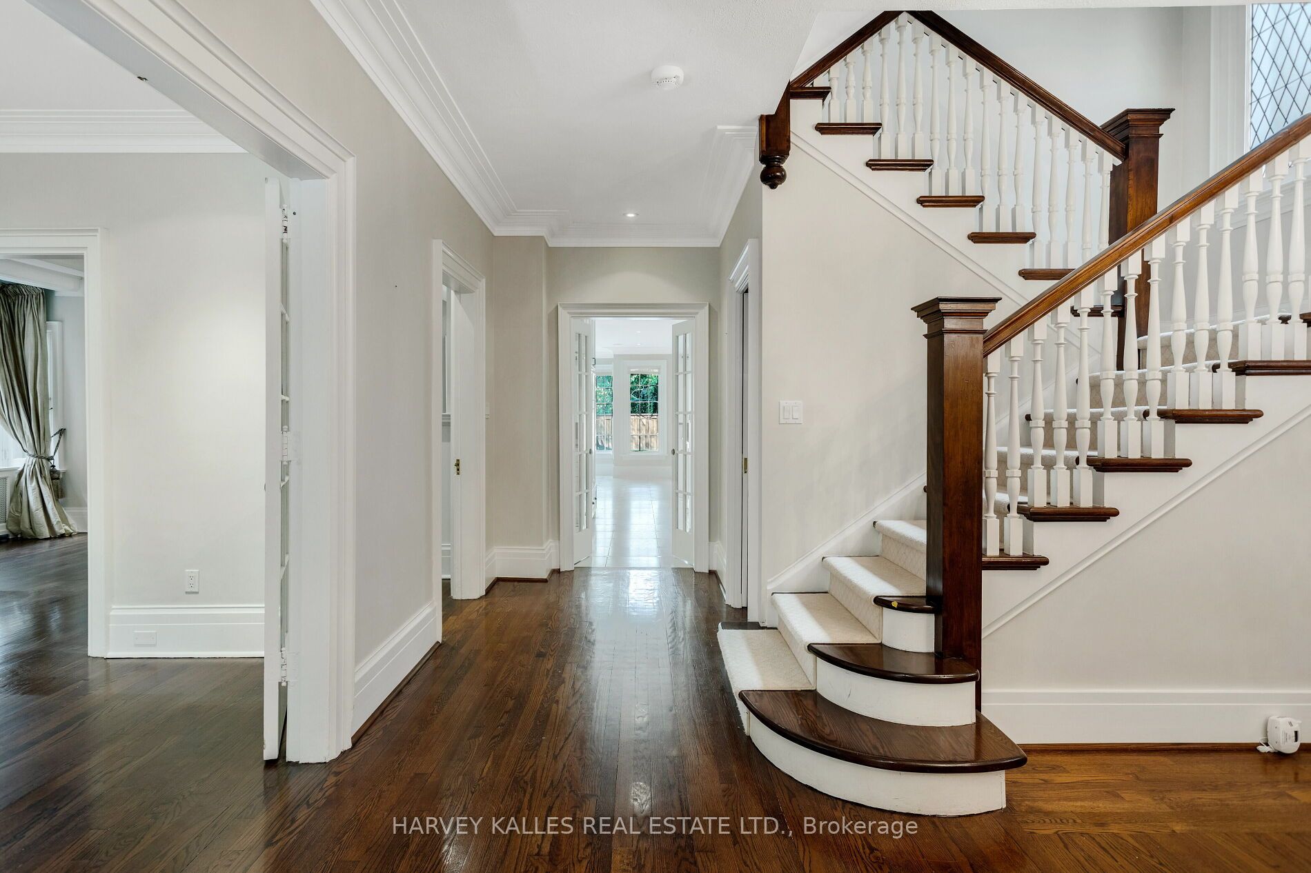 8 Binscarth Road Property Photo 4