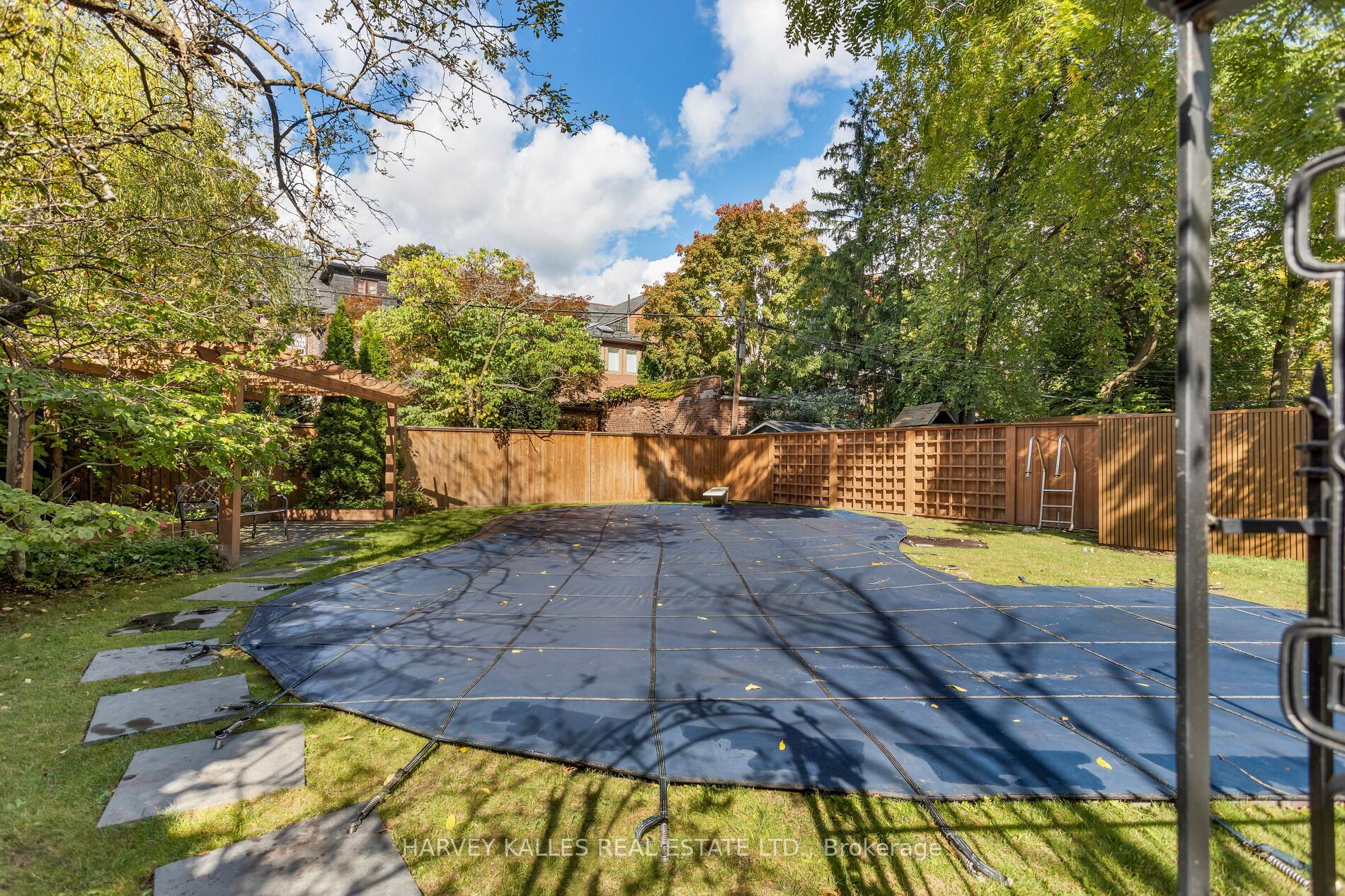 8 Binscarth Road Property Photo 34