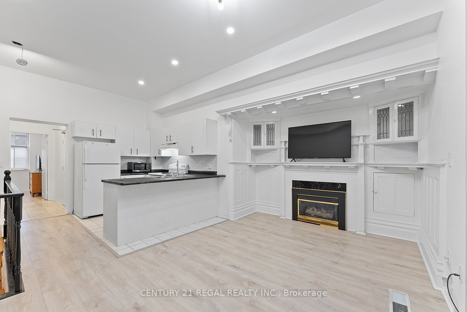 #3 - 228 St George Street Property Photo 15