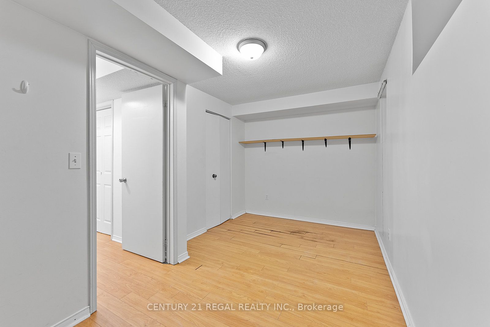 #3 - 228 St George Street Property Photo 31