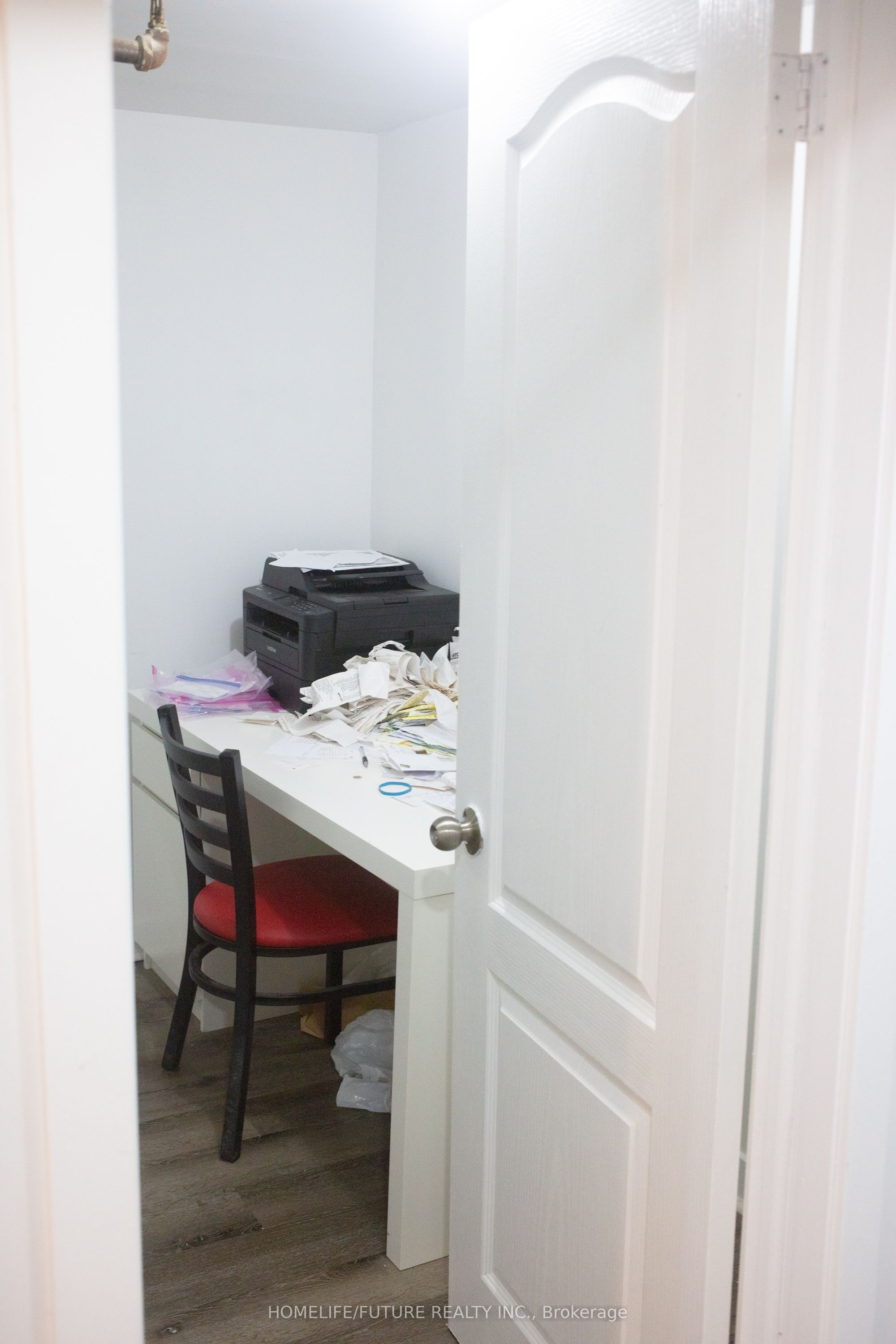 372 Queen Street Property Photo 9