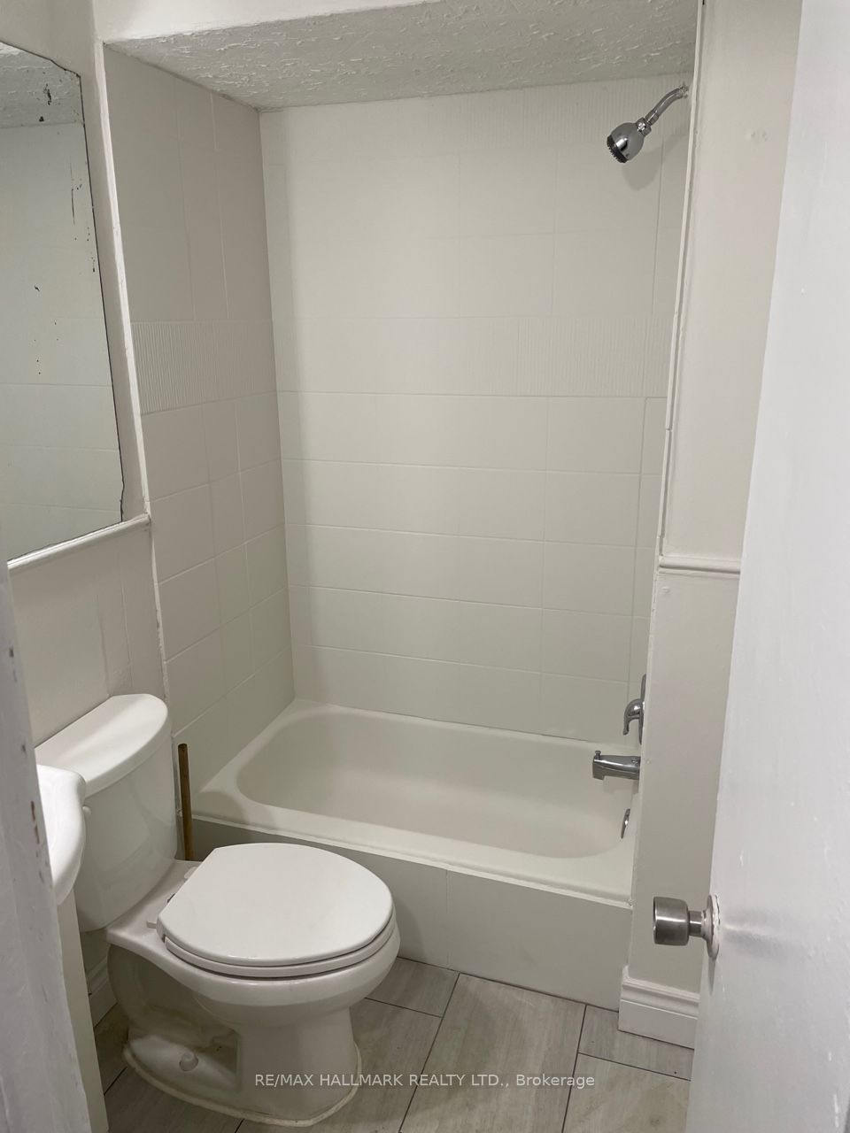 177 Carlton Street Property Photo 6