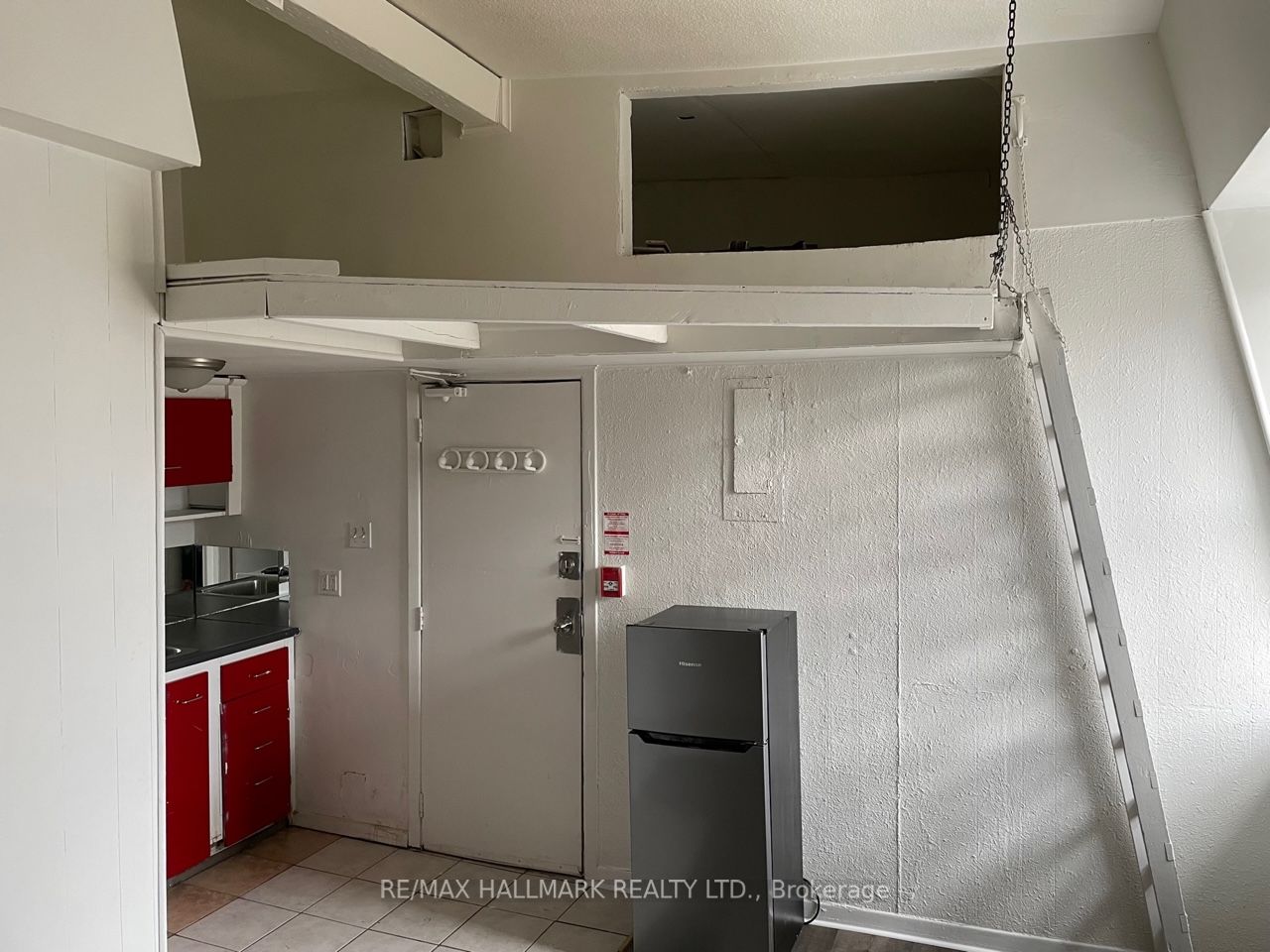 177 Carlton Street Property Photo 24