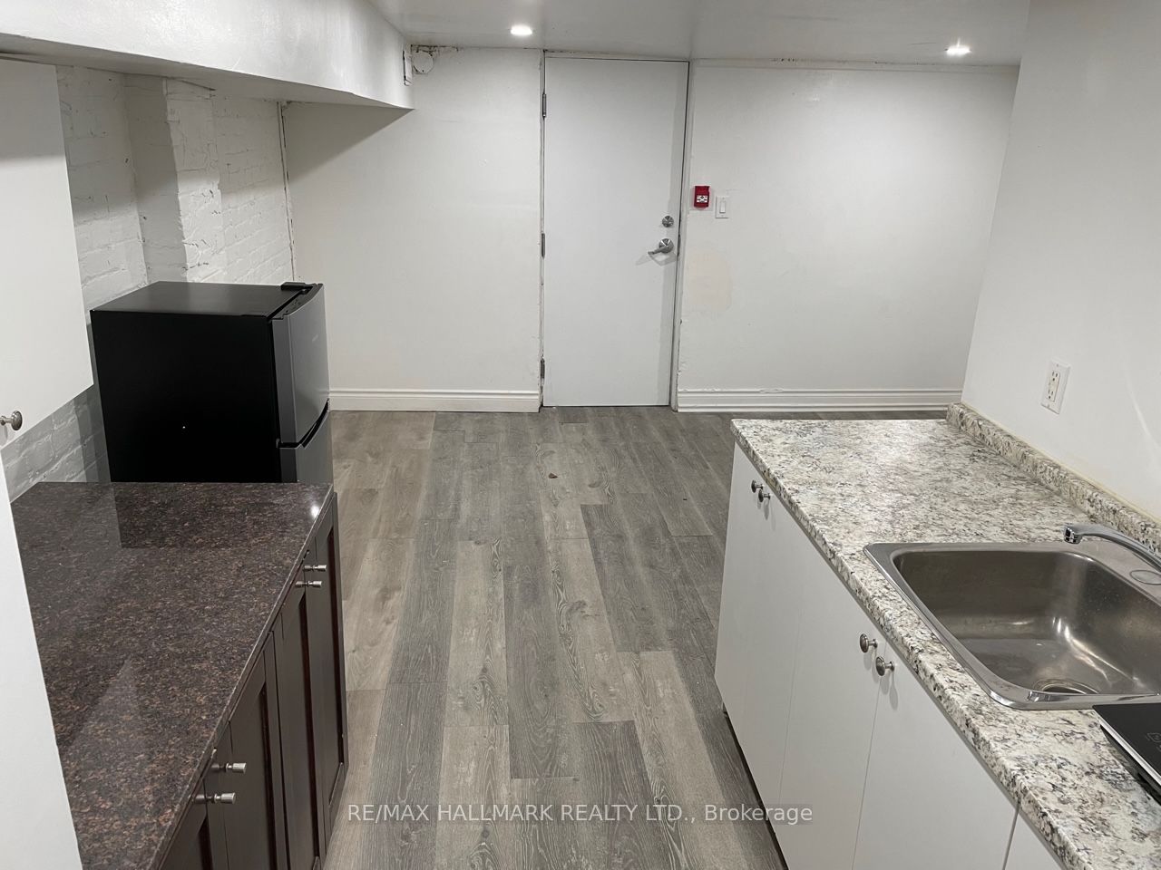 177 Carlton Street Property Photo 34