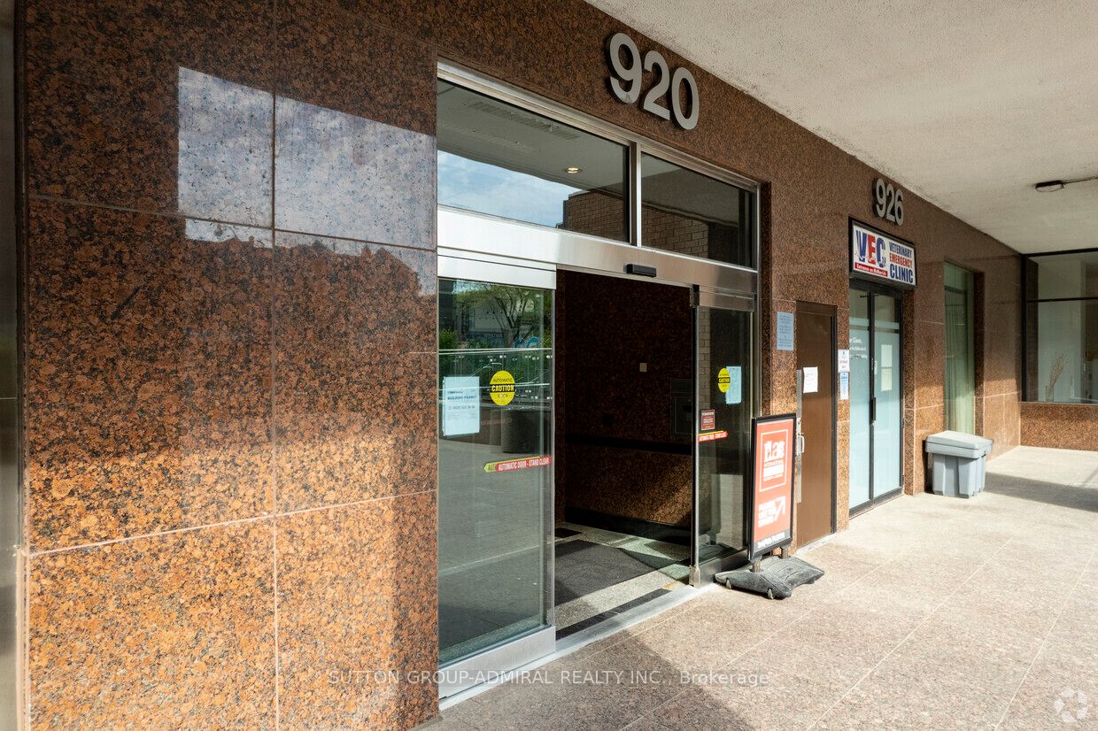#801 - 920 Yonge Street Property Photo 10