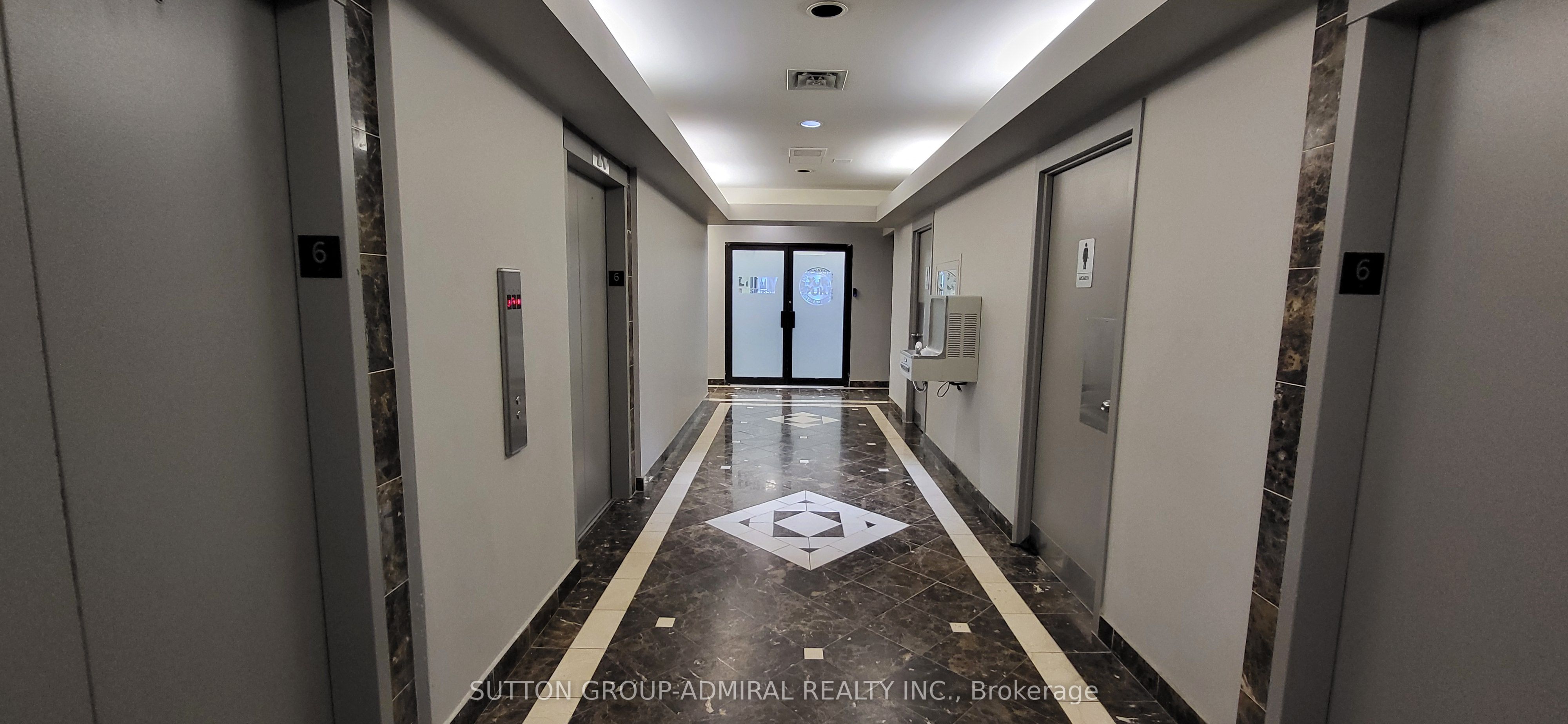 #801 - 920 Yonge Street Property Photo 16