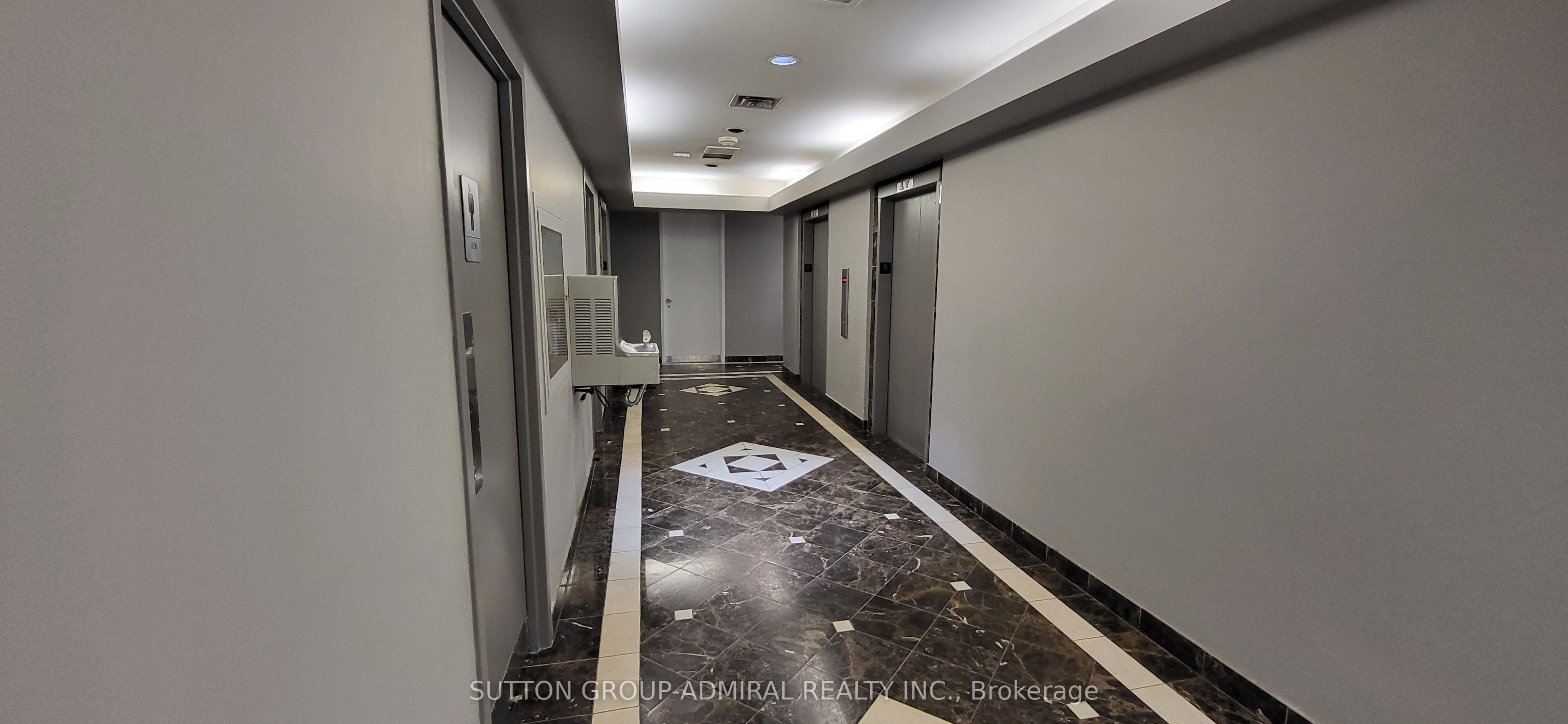 #801 - 920 Yonge Street Property Photo 17