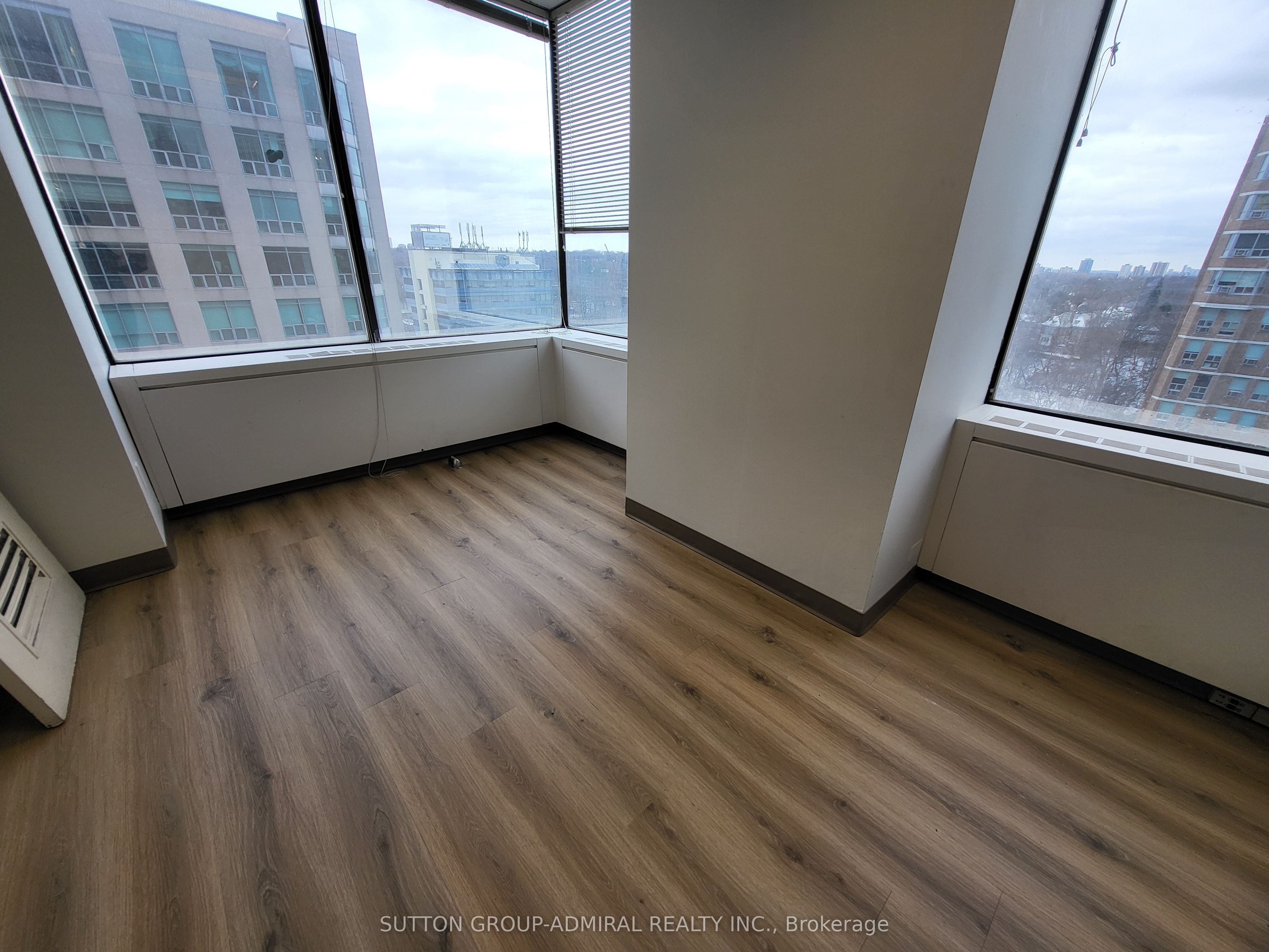 #801 - 920 Yonge Street Property Photo 22